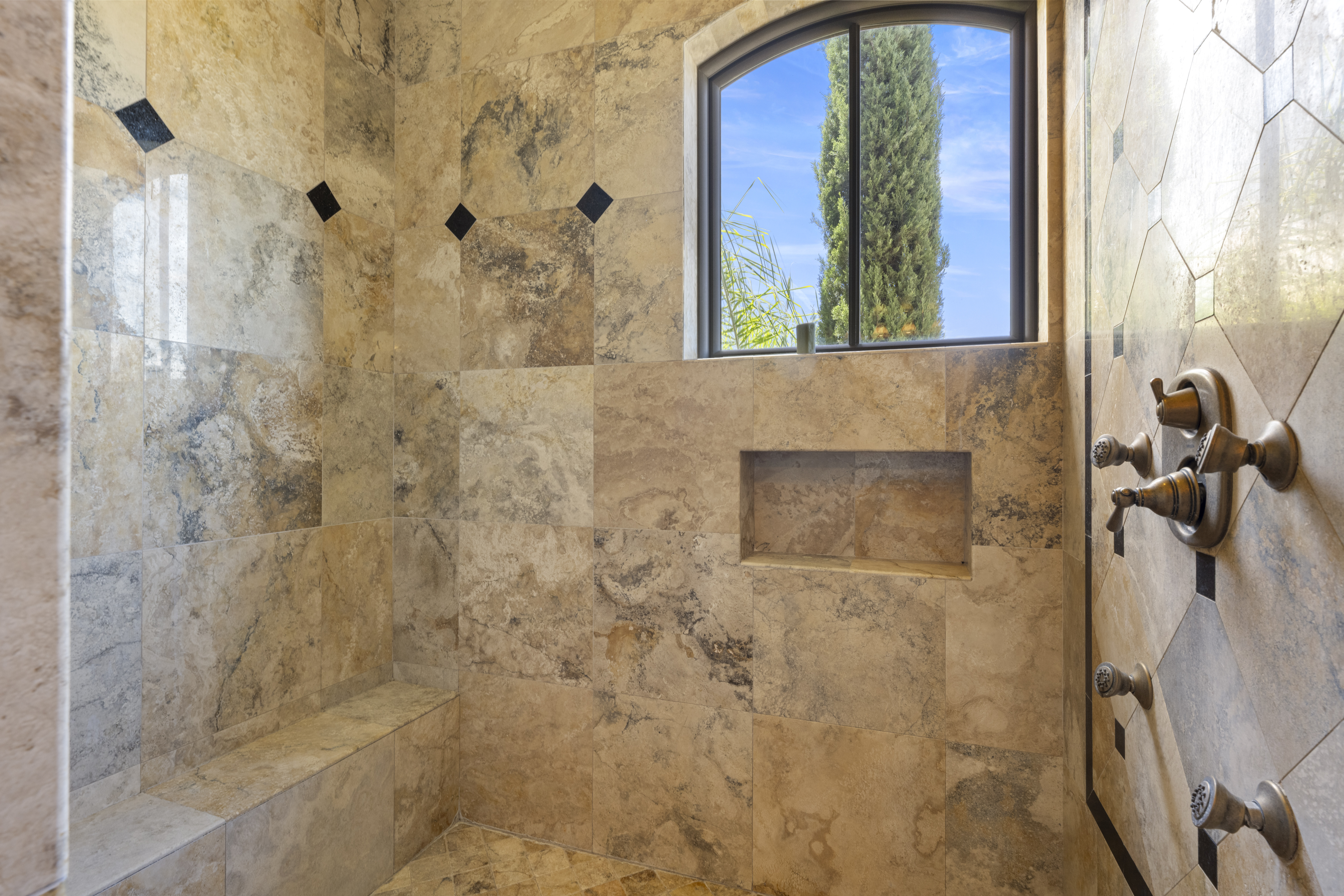  9220 Tuscany Oaks Court, Granite Bay, CA 95746 - 物件實景