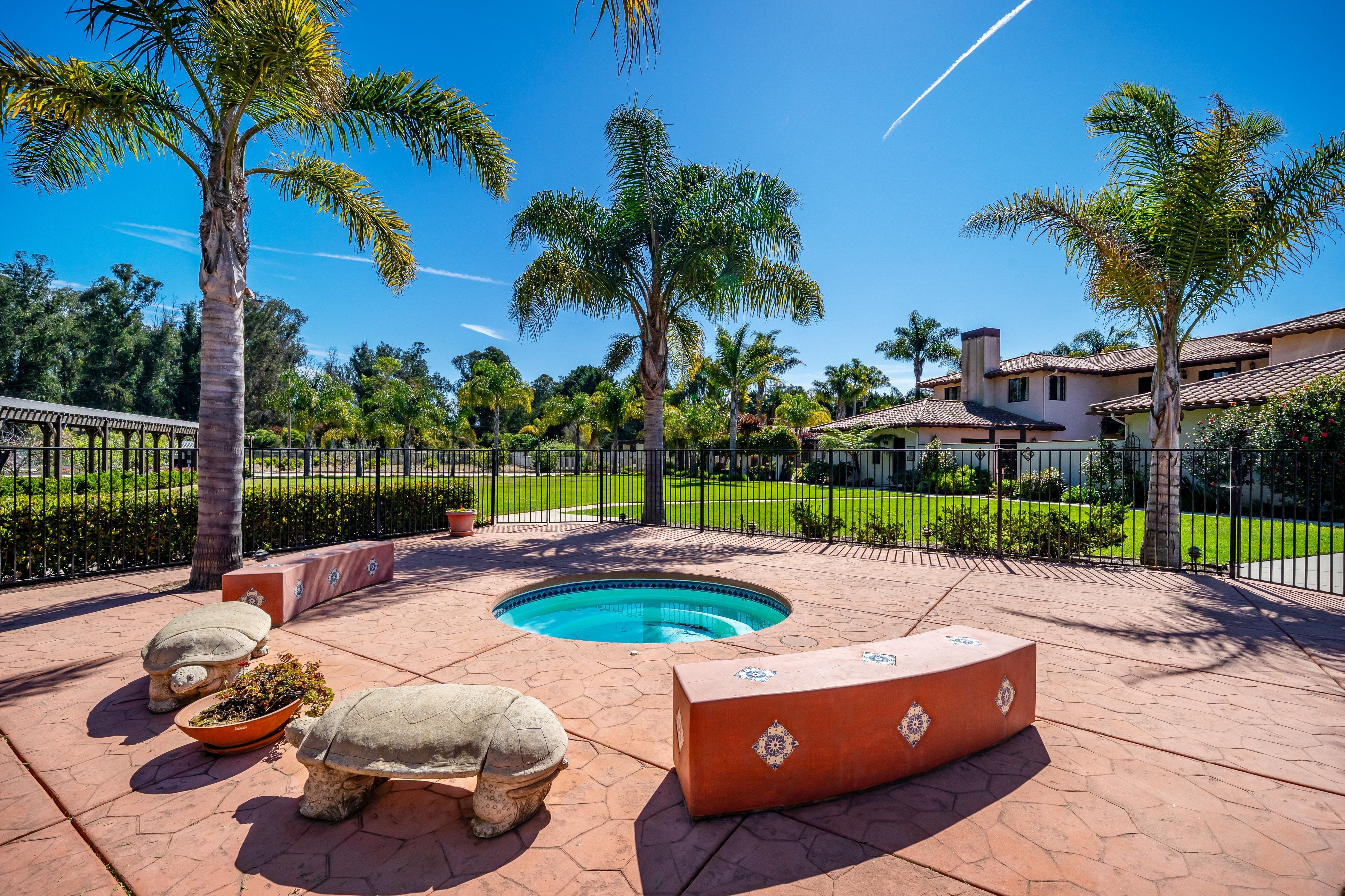  A Timeless Spanish Colonial Estate of Rare Distinction - 物件實景