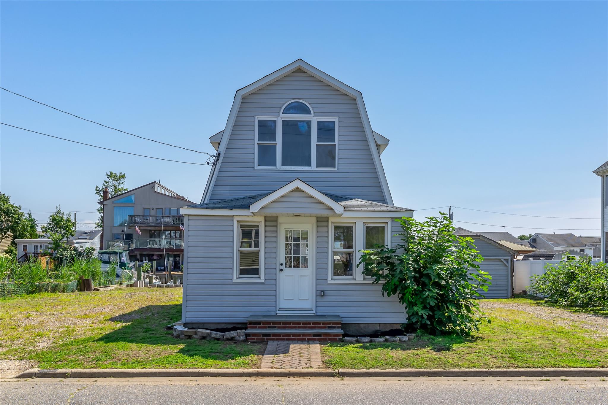 Seaford, New York, 11783, United States, 3 Bedrooms Bedrooms, ,2 BathroomsBathrooms,Residential,For Sale,1908312