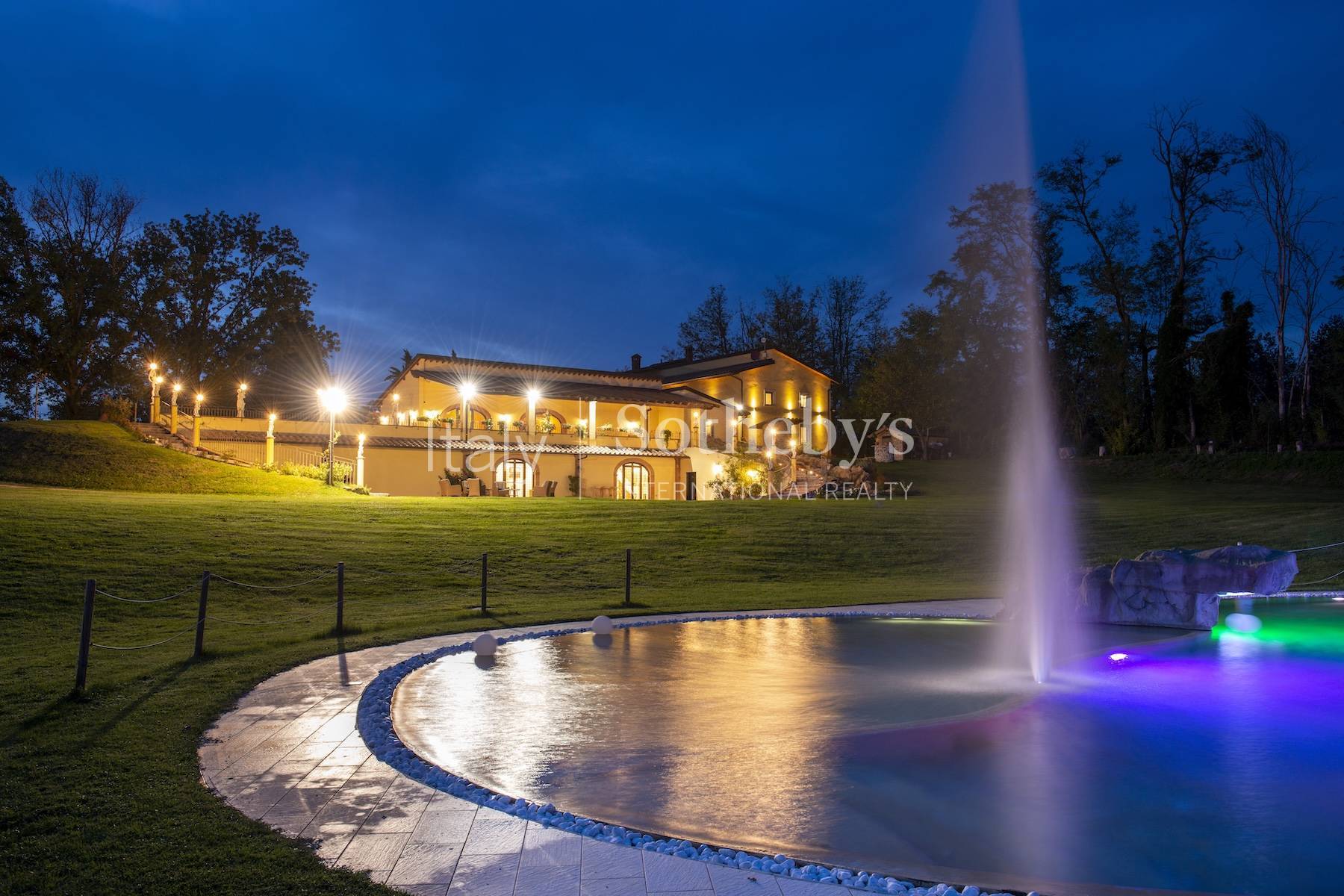  Prestigious Villa with Pool and Park in Mugello - 物件實景