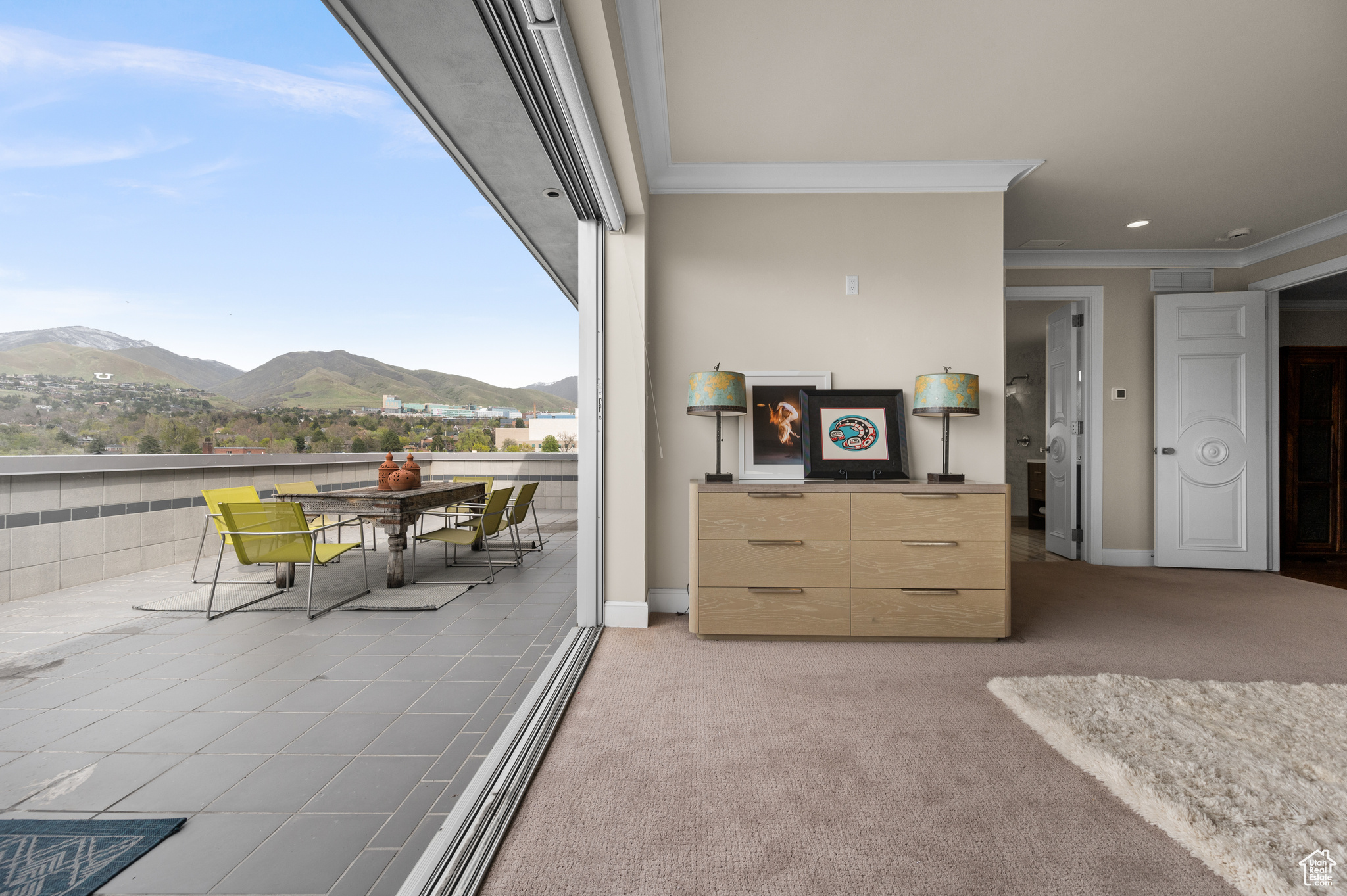 Salt Lake City, Utah, 84102, United States, 3 Bedrooms Bedrooms, ,3 BathroomsBathrooms,Residential,For Sale,1795279