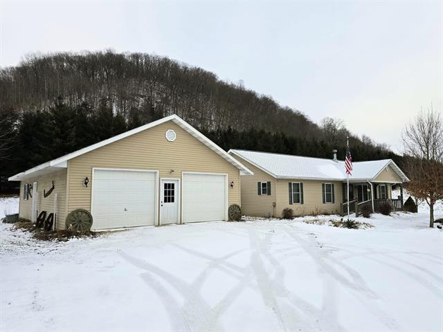 Gays Mills, Wisconsin, 54631, United States, 3 Bedrooms Bedrooms, ,3 BathroomsBathrooms,Residential,For Sale,2006070