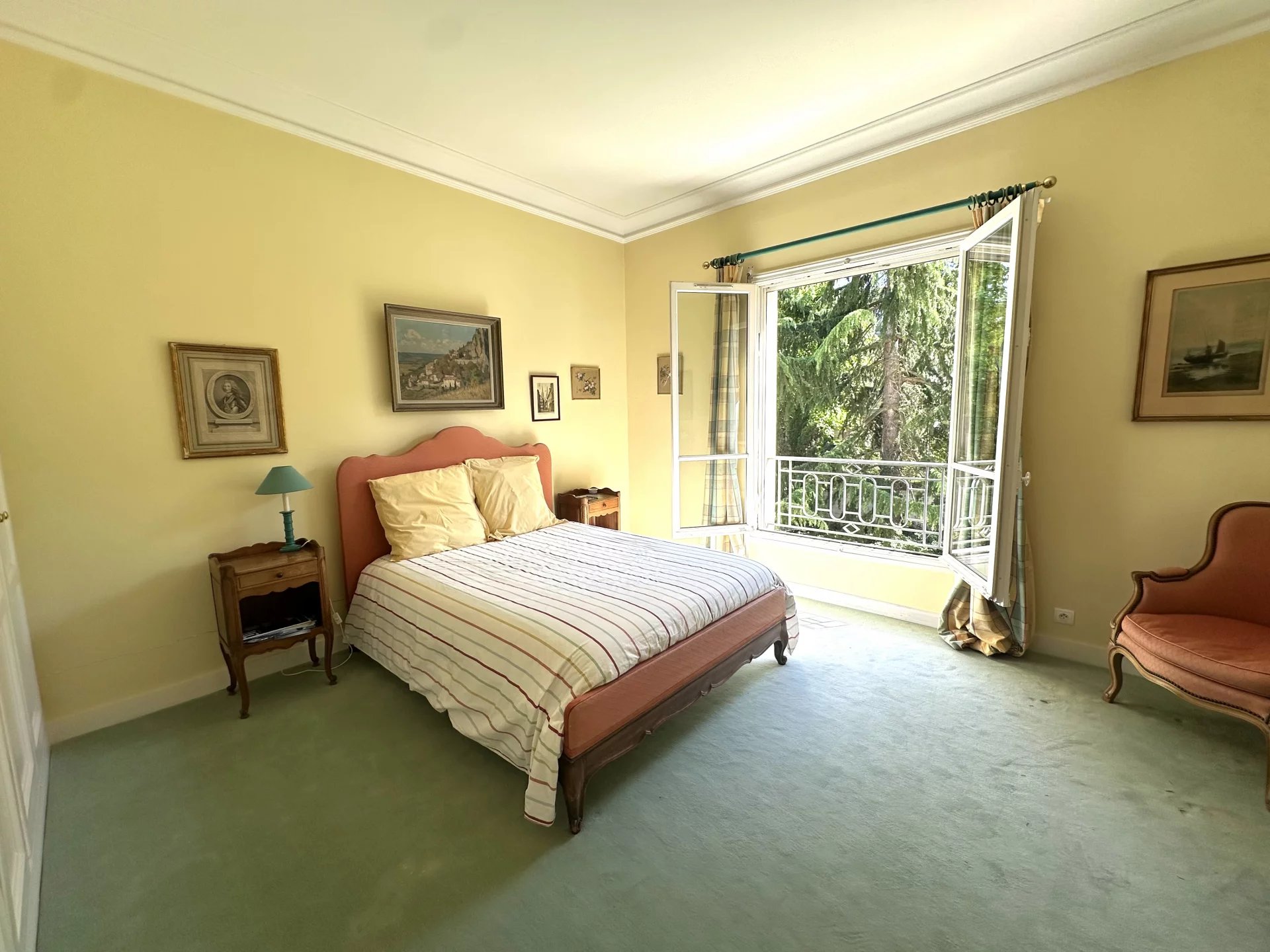 Le Vésinet, Île-de-France, 78110, FR, 5 Bedrooms Bedrooms, ,Residential,For Sale,1994336