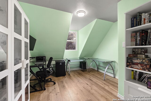 San Antonio, Texas, 78255, United States, 4 Bedrooms Bedrooms, ,3 BathroomsBathrooms,Residential,For Sale,1996984