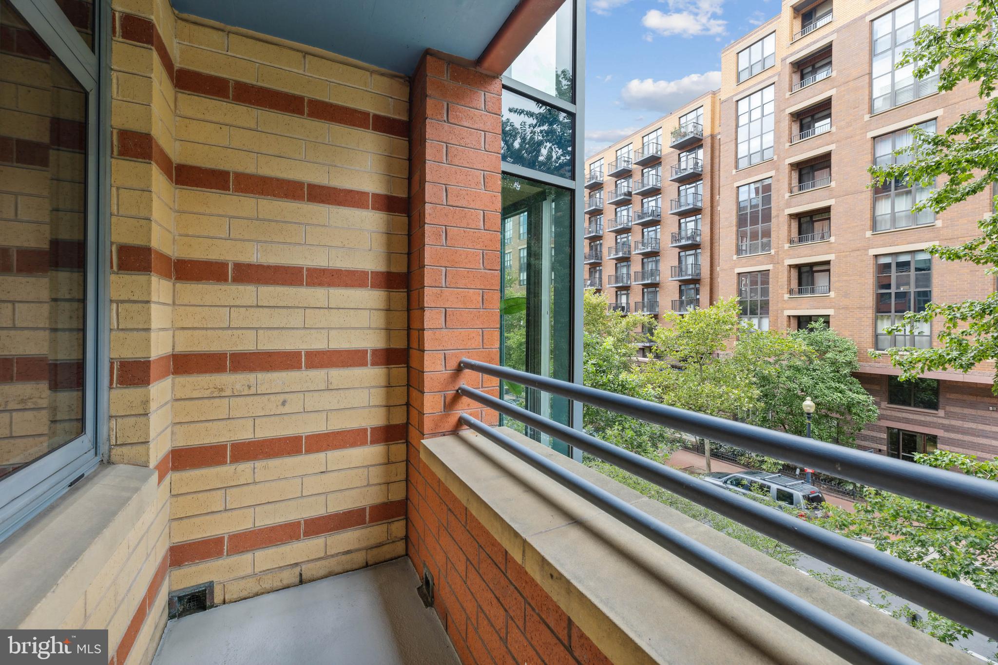 Washington, District of Columbia, 20001, United States, 2 Bedrooms Bedrooms, ,2 BathroomsBathrooms,Residential,For Sale,2007442