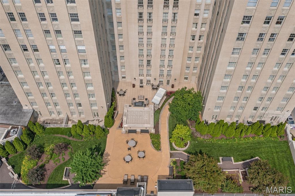 St Louis, Missouri, 63108, United States, 1 Bedroom Bedrooms, ,1 BathroomBathrooms,Residential,For Sale,1826533