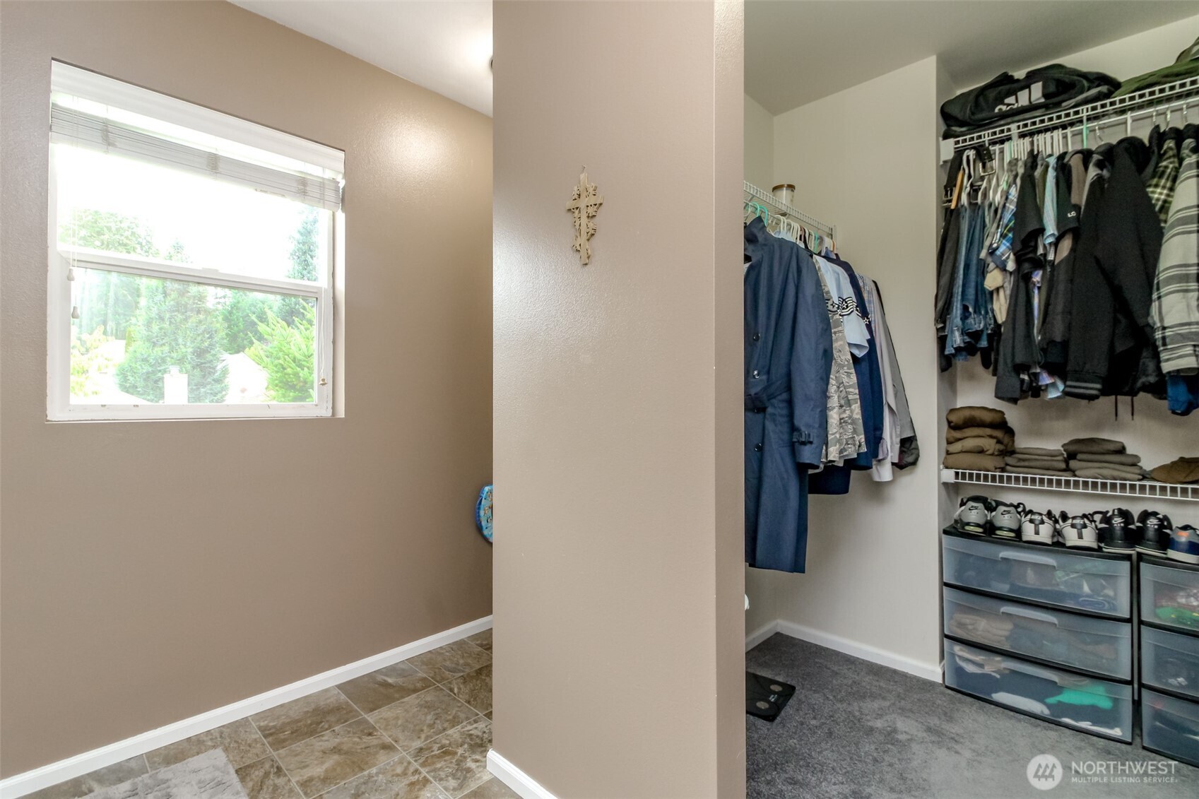 Puyallup, Washington, 98373, United States, 3 Bedrooms Bedrooms, ,3 BathroomsBathrooms,Residential,For Sale,1979459