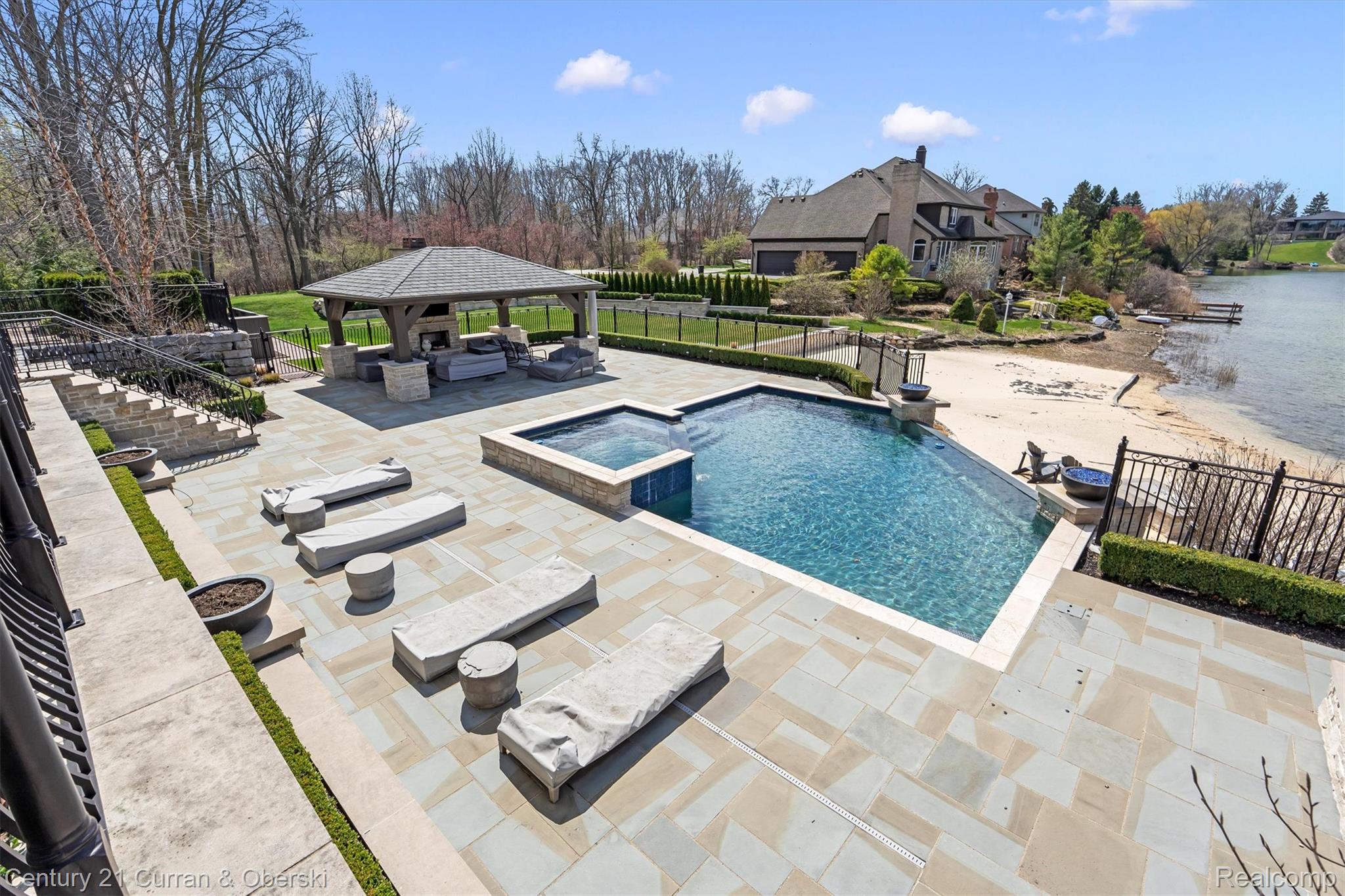 Northville, Michigan, 48168, United States, 4 Bedrooms Bedrooms, ,7 BathroomsBathrooms,Residential,For Sale,2038864