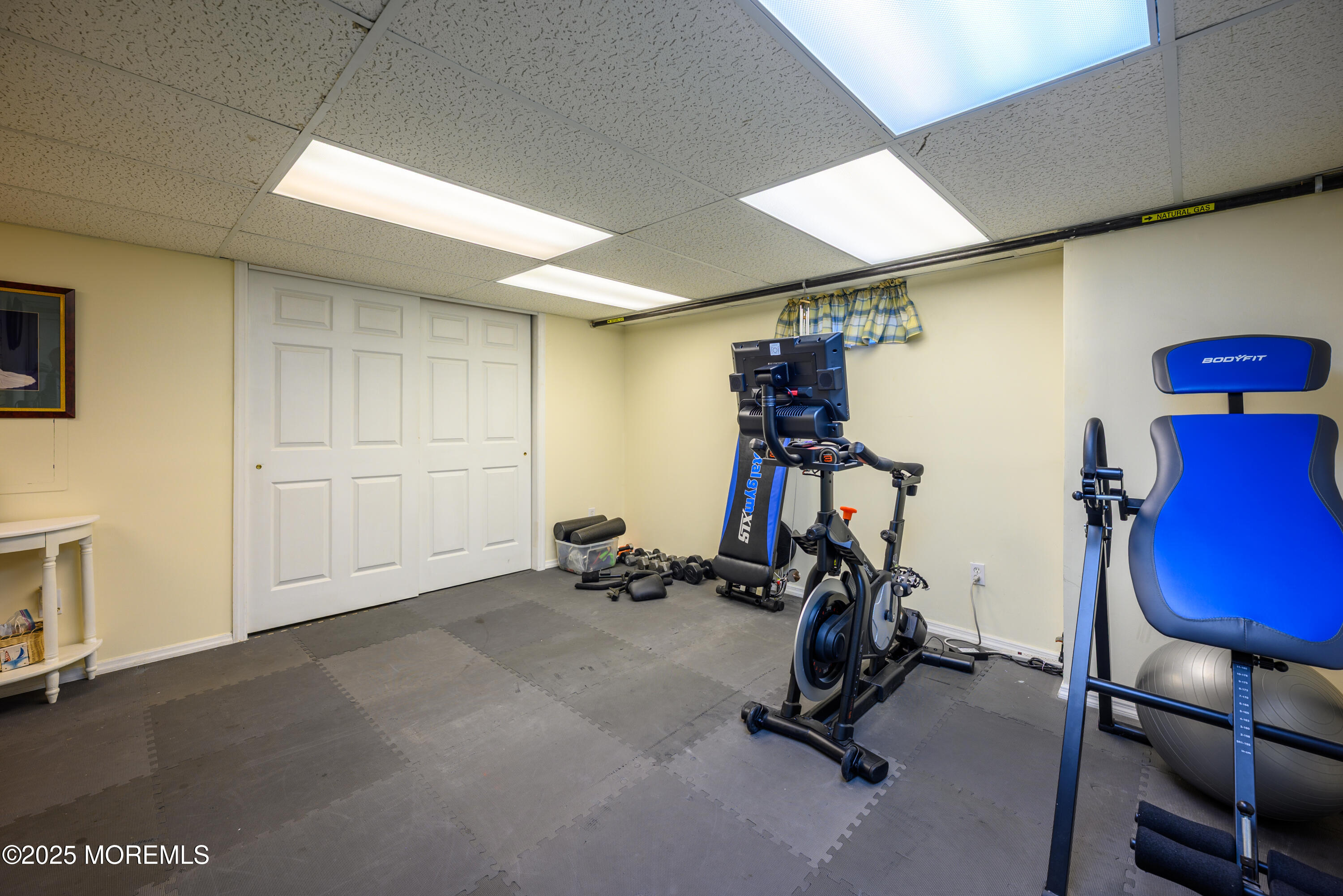 Manalapan, New Jersey, 07726, United States, 4 Bedrooms Bedrooms, ,3 BathroomsBathrooms,Residential,For Sale,2003393