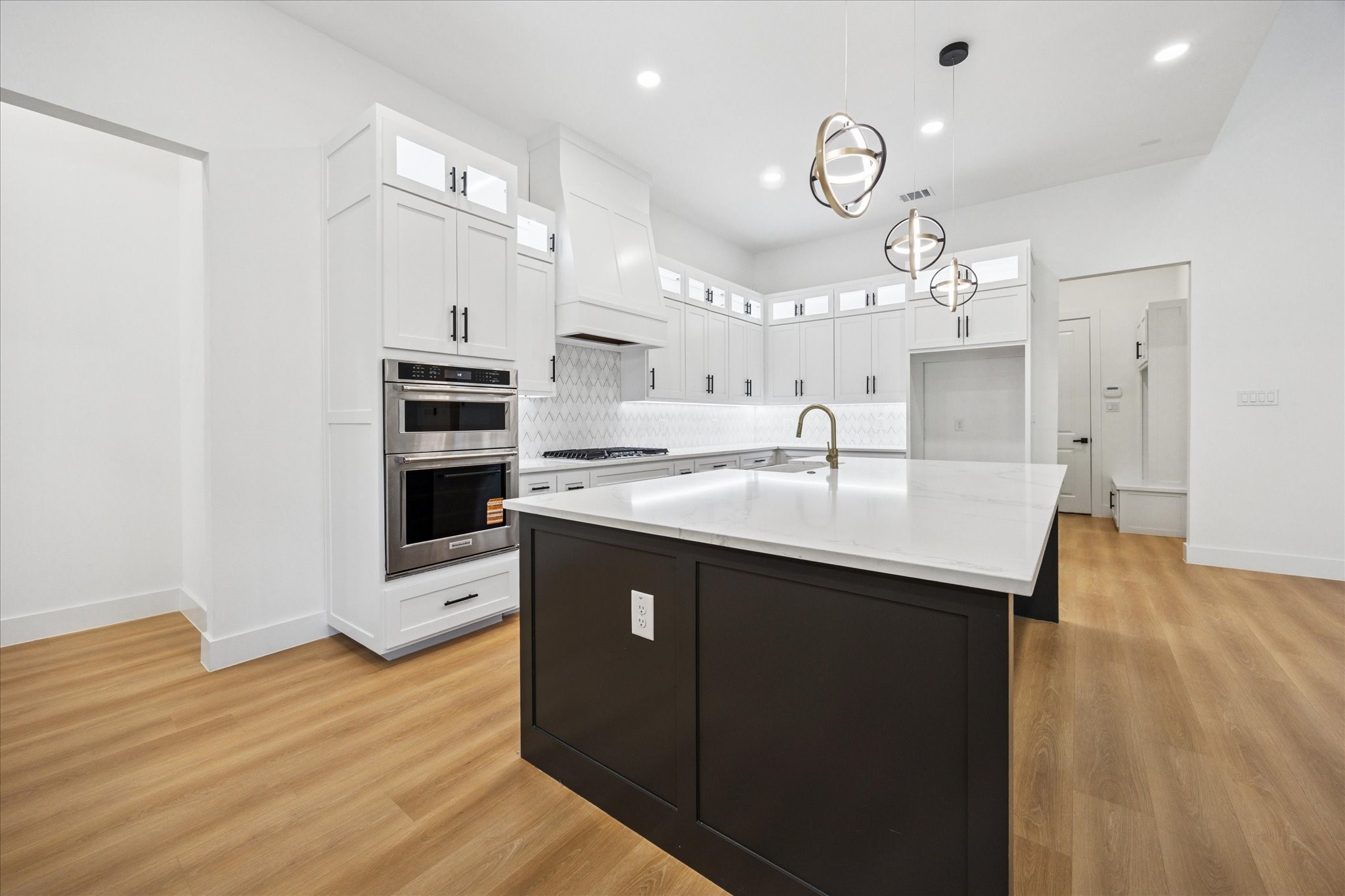 North Richland Hills, Texas, 76182, United States, 5 Bedrooms Bedrooms, ,5 BathroomsBathrooms,Residential,For Sale,1896745