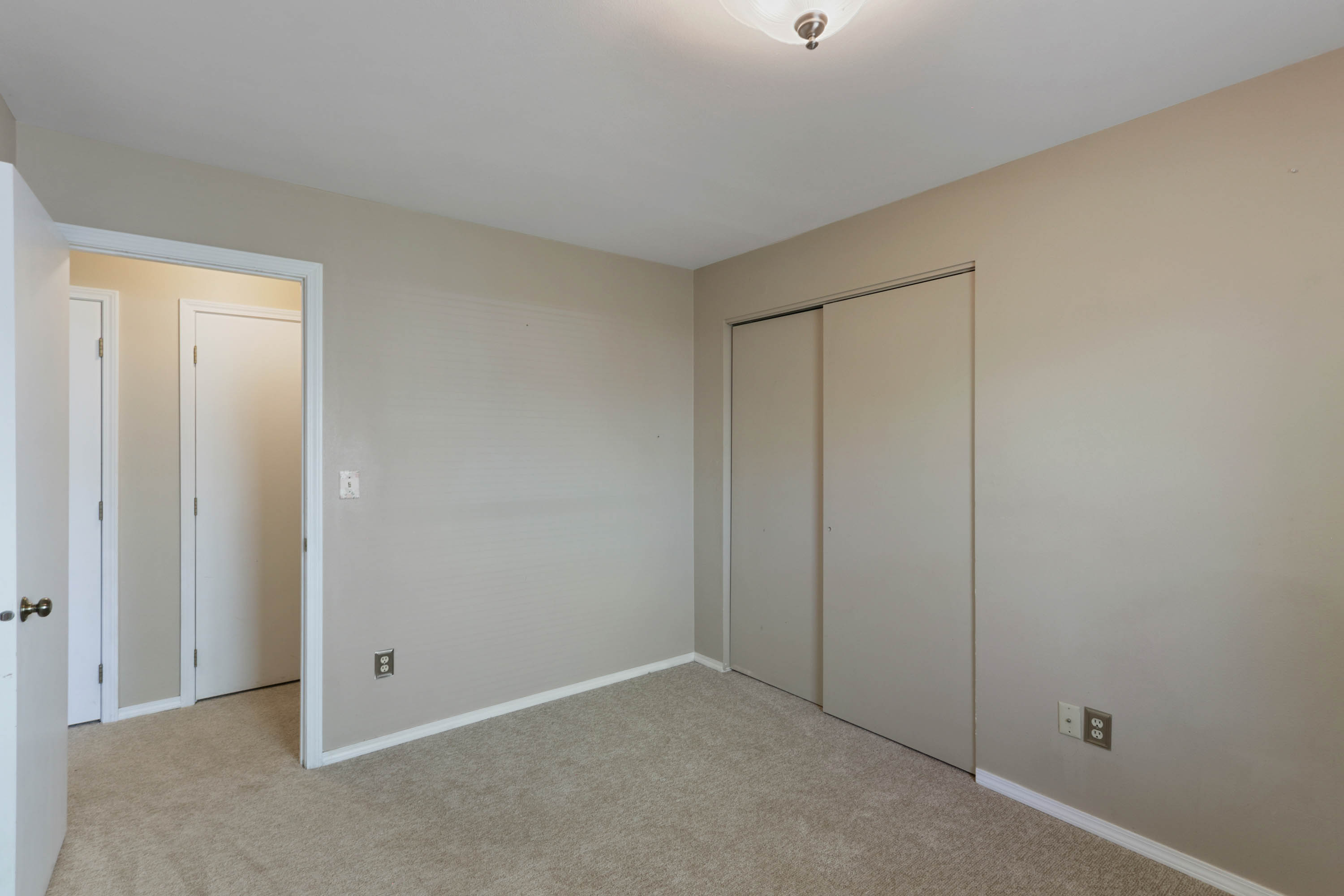 Sandpoint, Idaho, 83864, United States, 3 Bedrooms Bedrooms, ,2 BathroomsBathrooms,Residential,For Sale,2005363