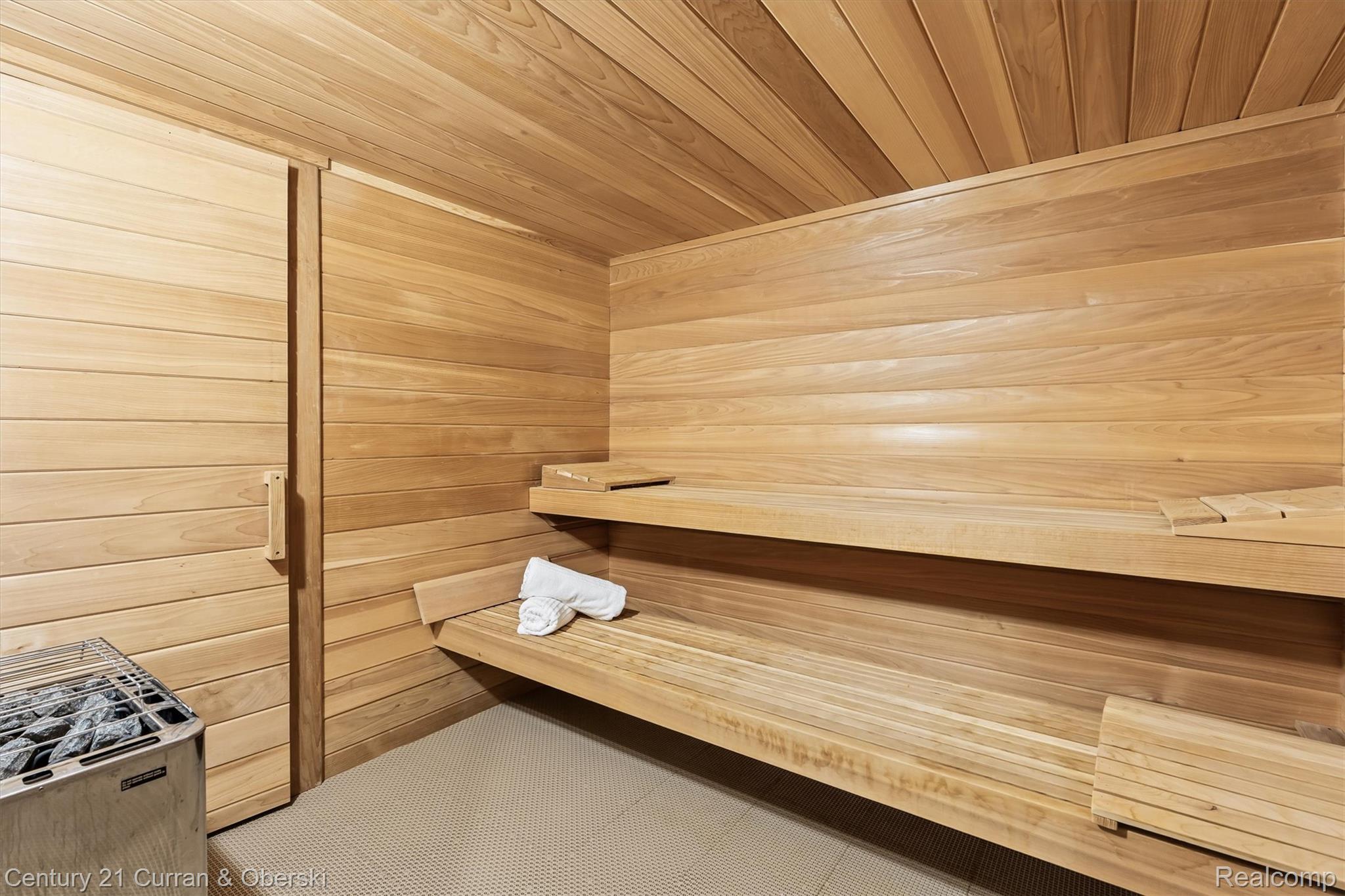 Northville, Michigan, 48168, United States, 4 Bedrooms Bedrooms, ,7 BathroomsBathrooms,Residential,For Sale,2038864