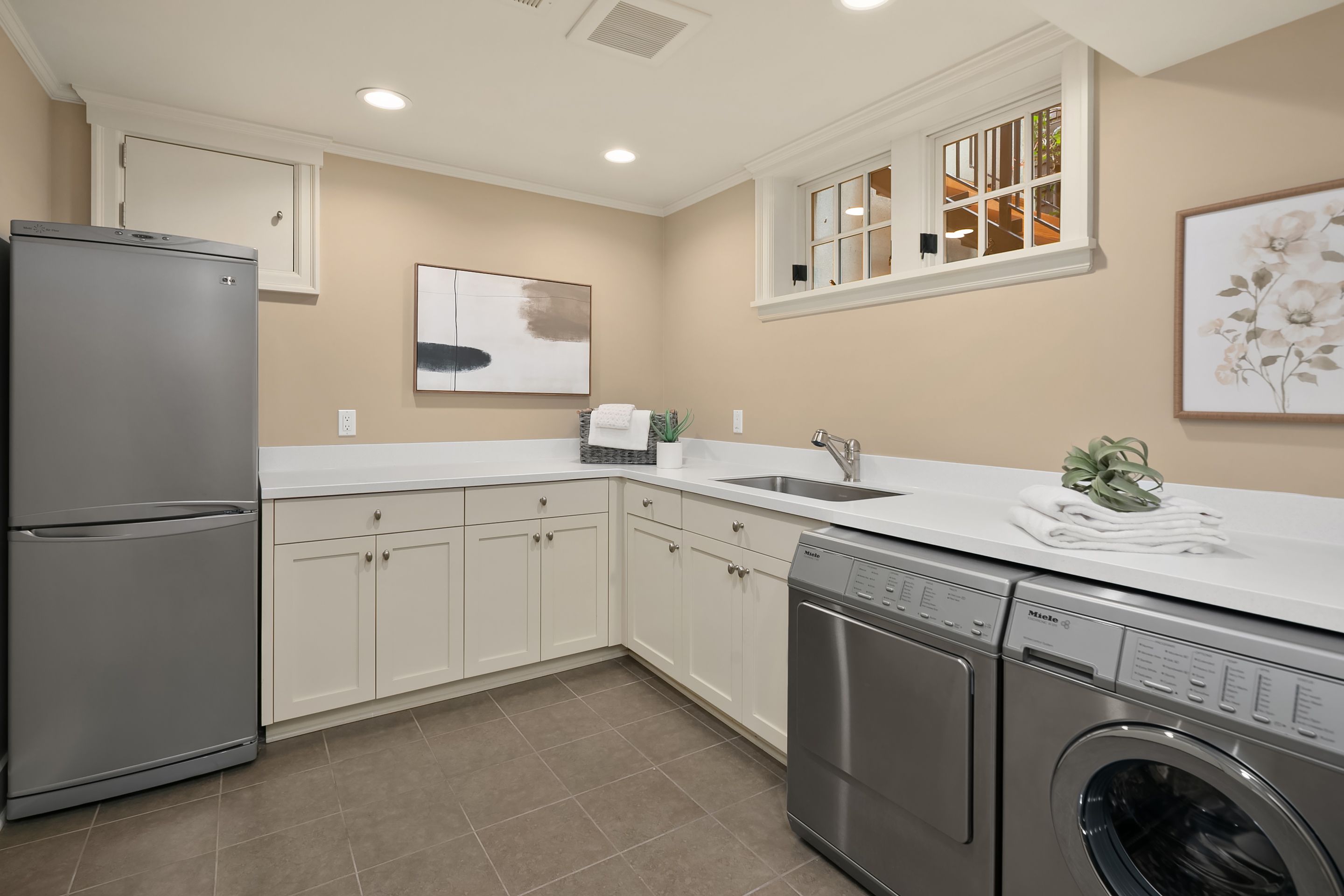  364 Highland Dr, Seattle, WA 98109 - 物件實景