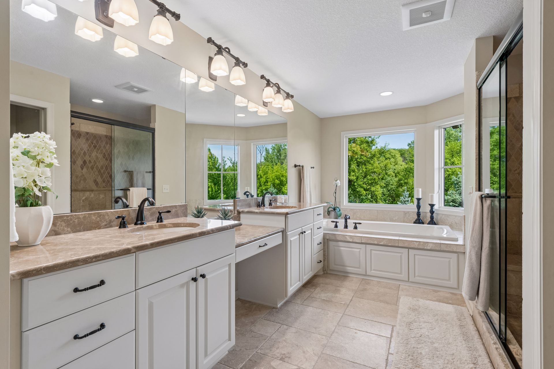  Custom Built Private Estate in Chaska - 物件實景