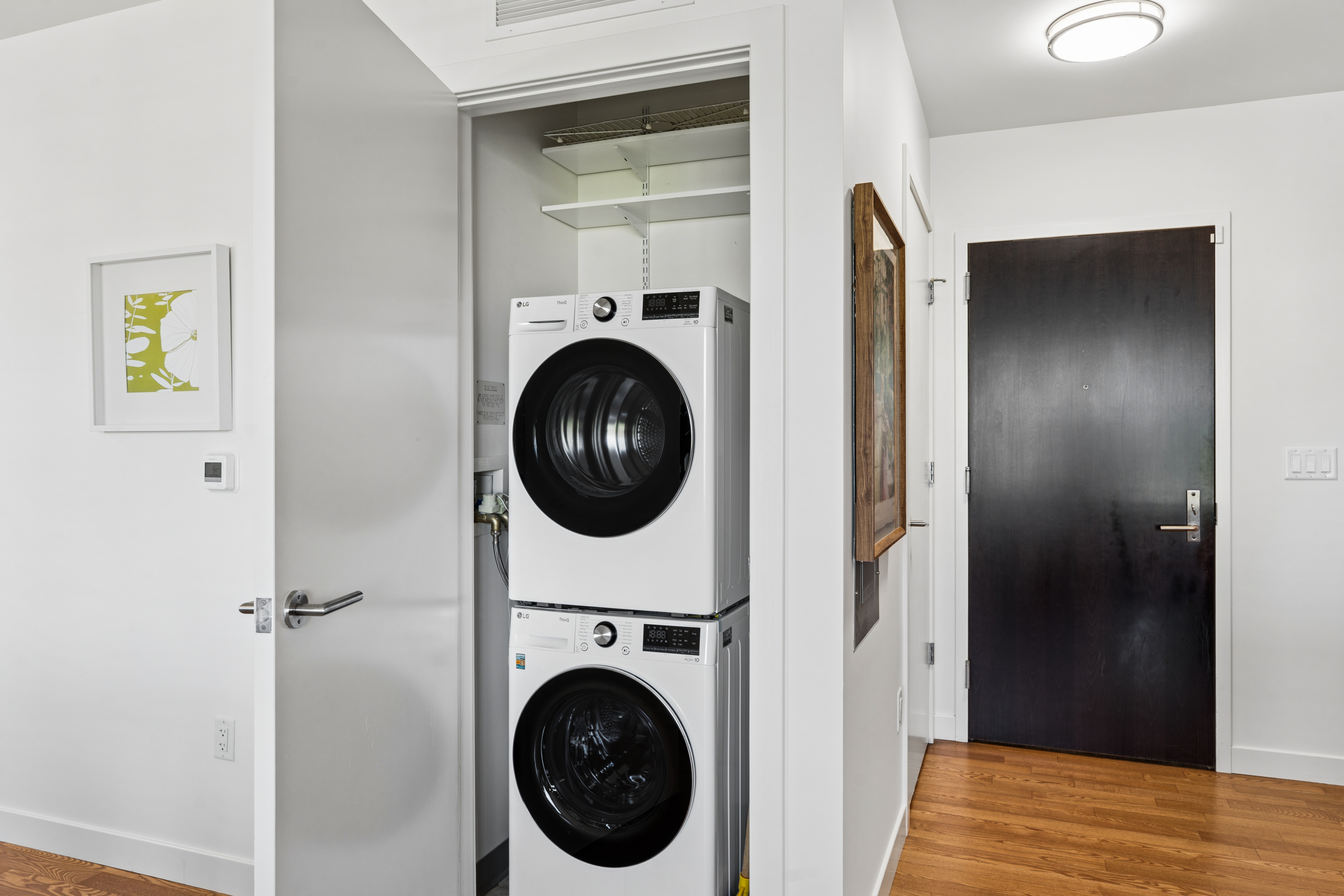  Beautifully Updated 2-Bedrooom Condo - 物件實景