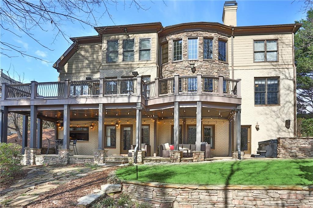 Suwanee, Georgia, 30024, United States, 5 Bedrooms Bedrooms, ,5 BathroomsBathrooms,Residential,For Sale,2025852