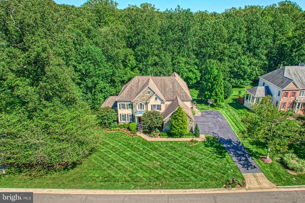 Vienna, Virginia, 22182, United States, 5 Bedrooms Bedrooms, ,6 BathroomsBathrooms,Residential,For Sale,1943879