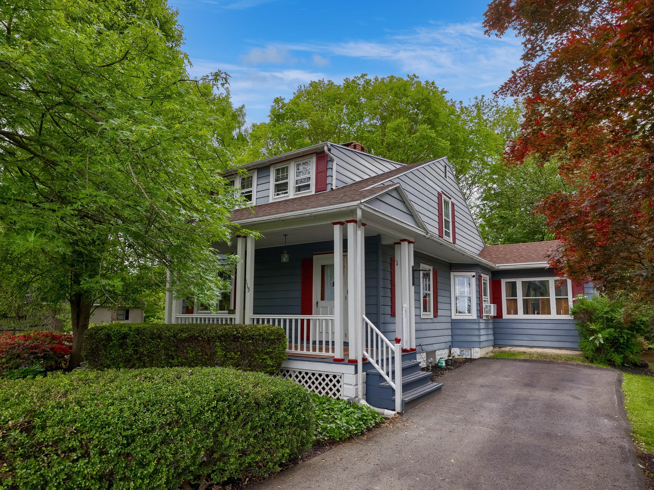  115 Grandview Ave - 物件實景