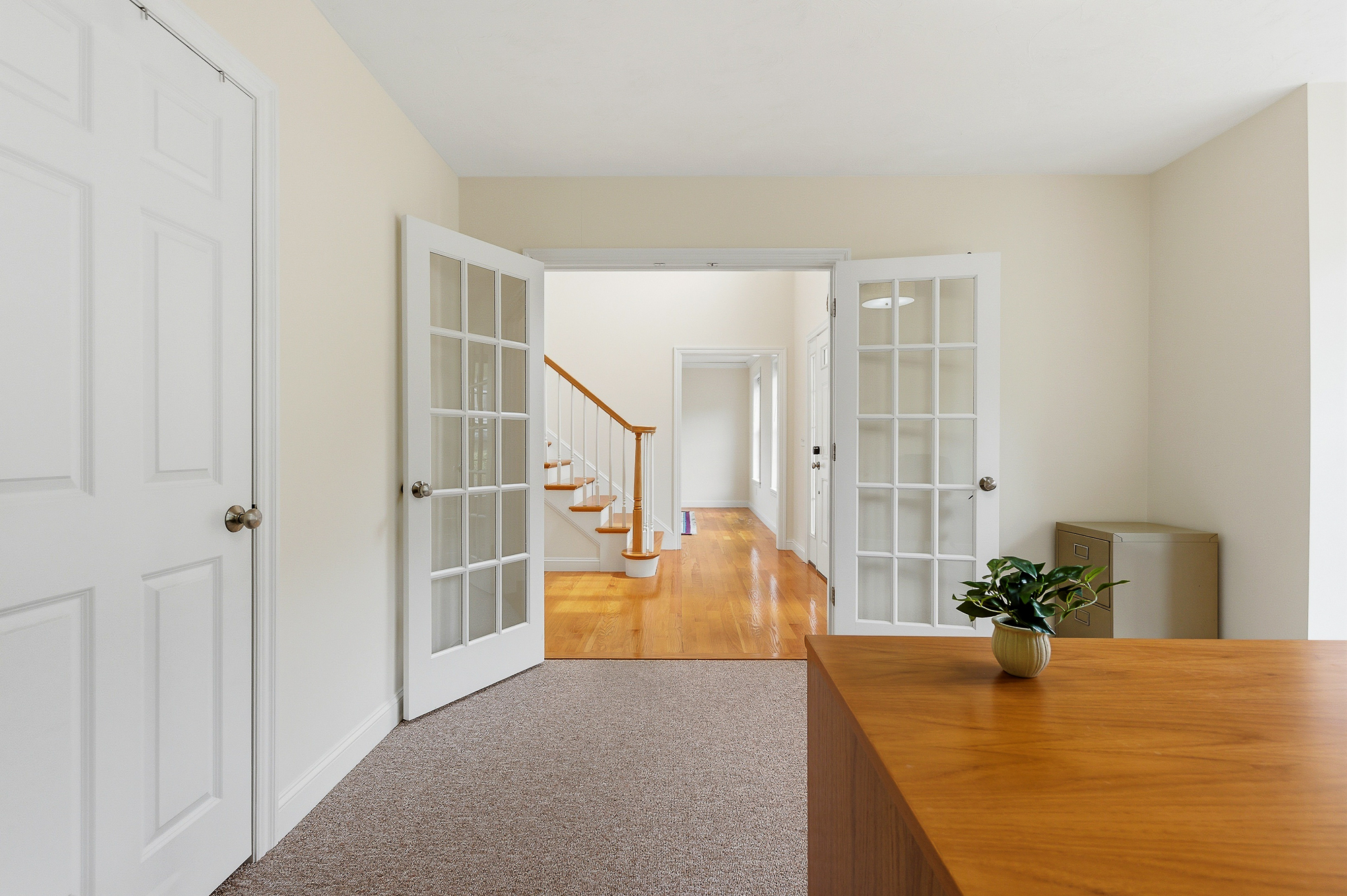  8 Victoria Circle, Shrewsbury, MA 01545 - 物件實景