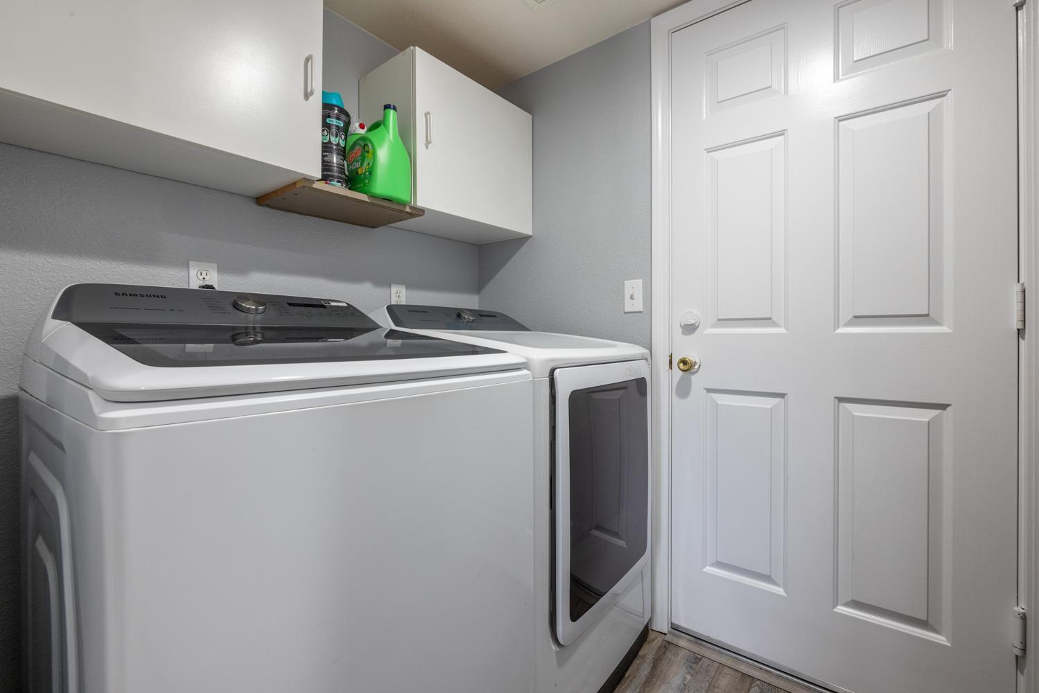 Ripon, California, 95366, United States, 6 Bedrooms Bedrooms, ,3 BathroomsBathrooms,Residential,For Sale,1978022