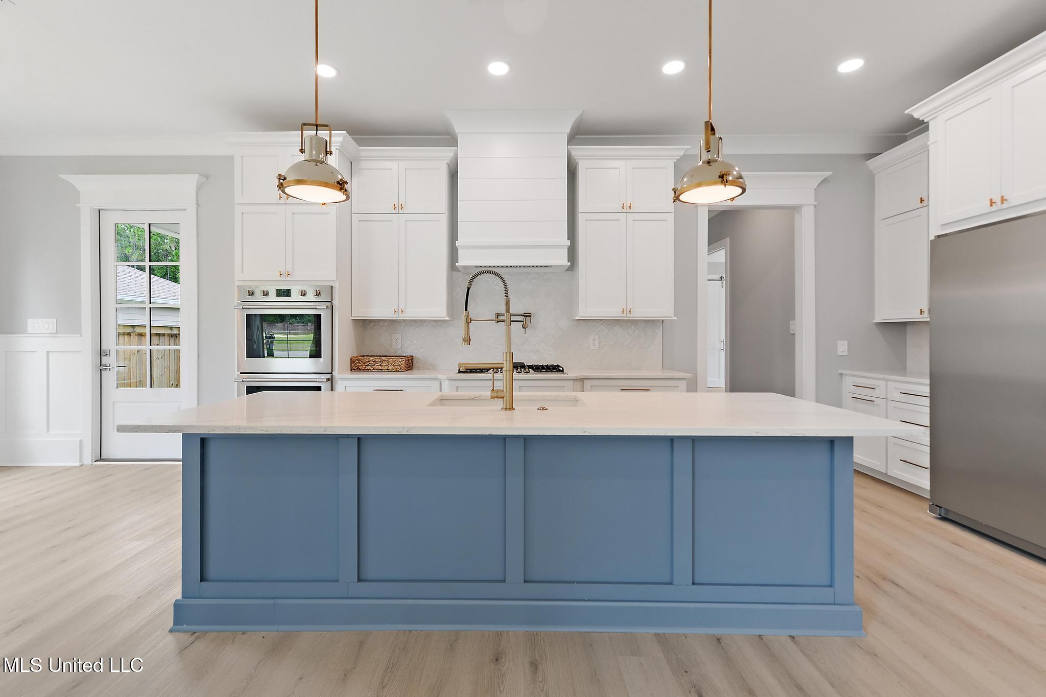 Gulfport, Mississippi, 39503, United States, 3 Bedrooms Bedrooms, ,2 BathroomsBathrooms,Residential,For Sale,1784044