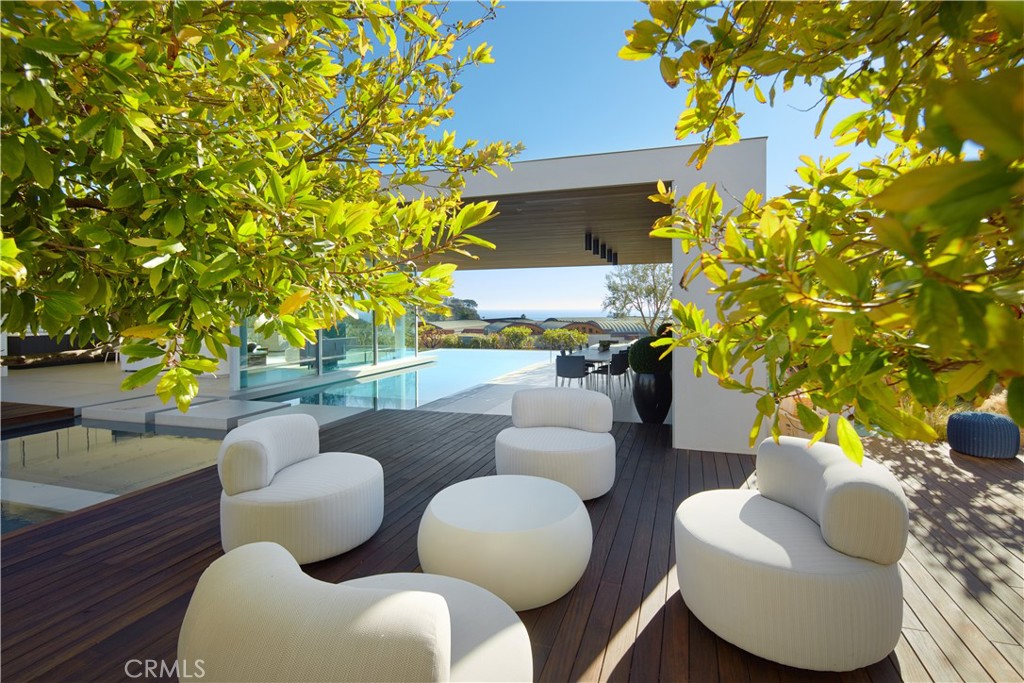 Laguna Beach, California, 92651, United States, 4 Bedrooms Bedrooms, ,6 BathroomsBathrooms,Residential,For Sale,1988252