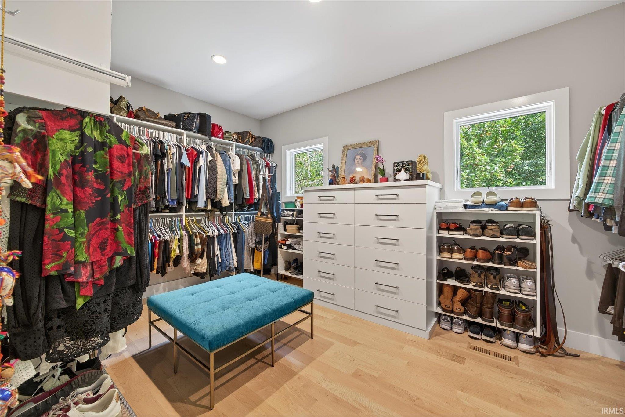 Bloomington, Indiana, 47401, United States, 3 Bedrooms Bedrooms, ,3 BathroomsBathrooms,Residential,For Sale,1977080