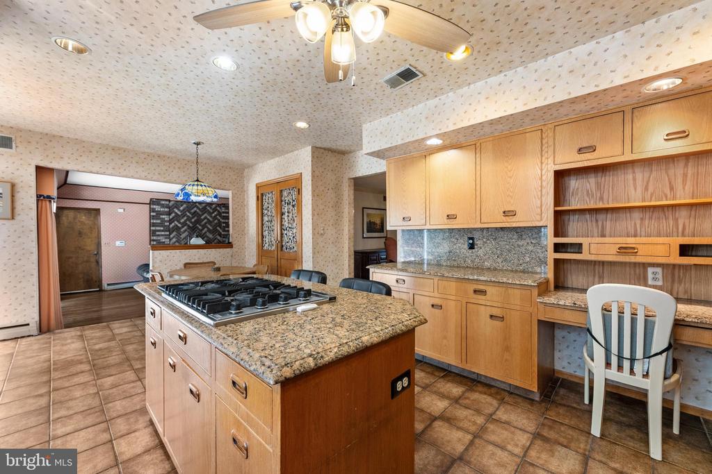 Hightstown, New Jersey, 08520, United States, 5 Bedrooms Bedrooms, ,4 BathroomsBathrooms,Residential,For Sale,1905744