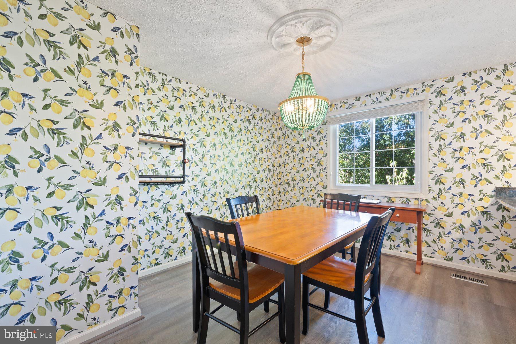 Centreville, Virginia, 20121, United States, 3 Bedrooms Bedrooms, ,4 BathroomsBathrooms,Residential,For Sale,1974352