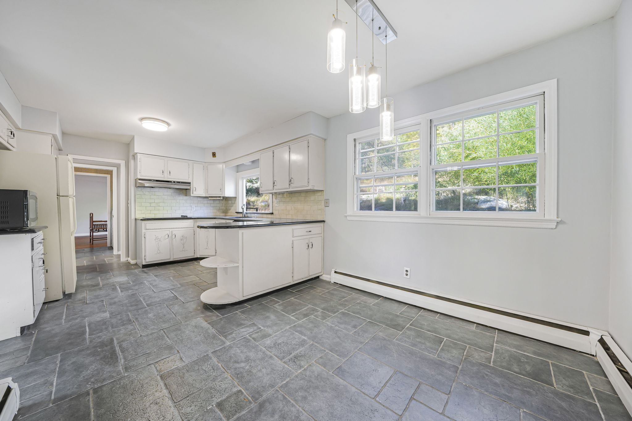 Montville, New Jersey, 07045, United States, 4 Bedrooms Bedrooms, ,3 BathroomsBathrooms,Residential,For Sale,1984412