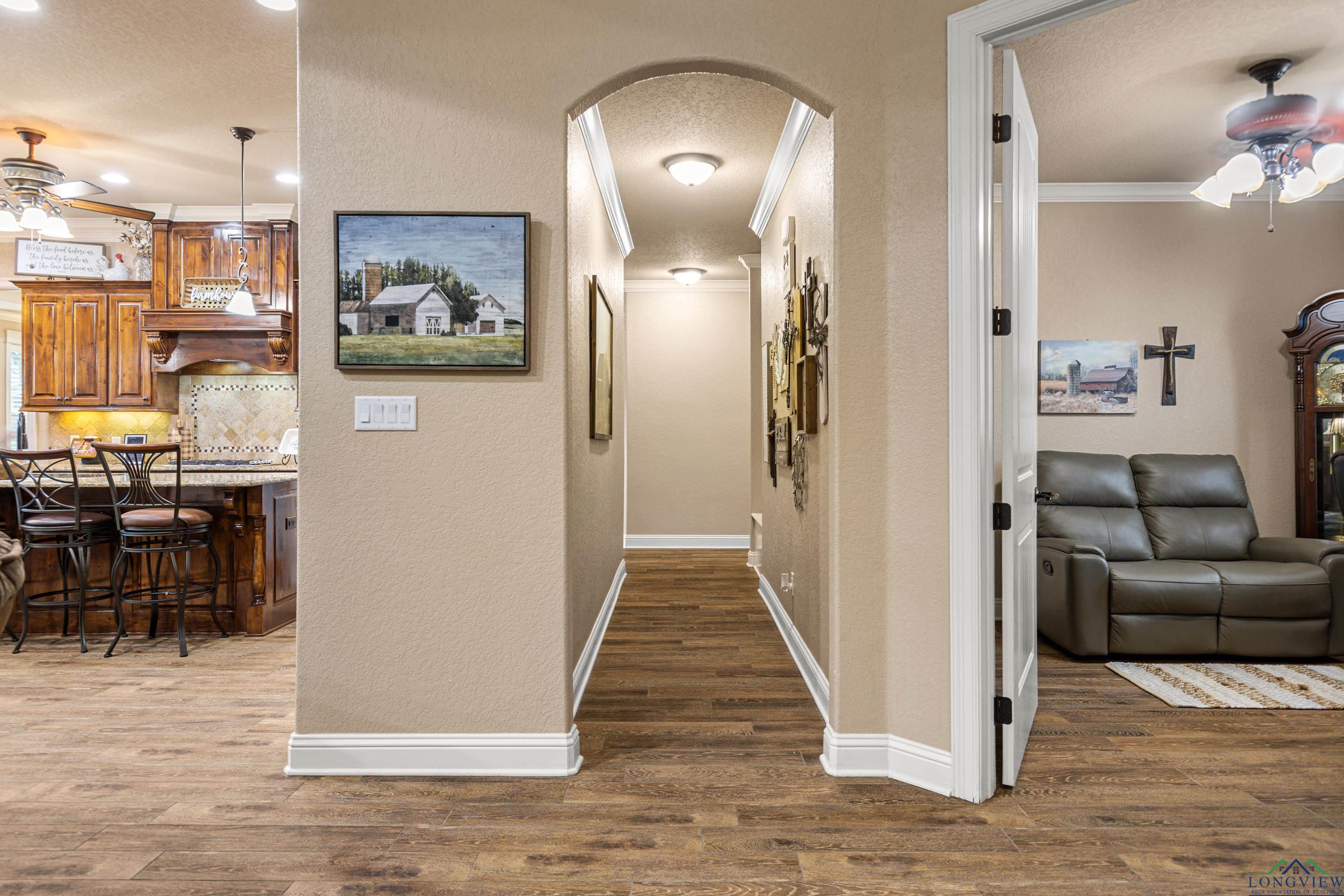 Longview, Texas, 75605, United States, 5 Bedrooms Bedrooms, ,3 BathroomsBathrooms,Residential,For Sale,1827224