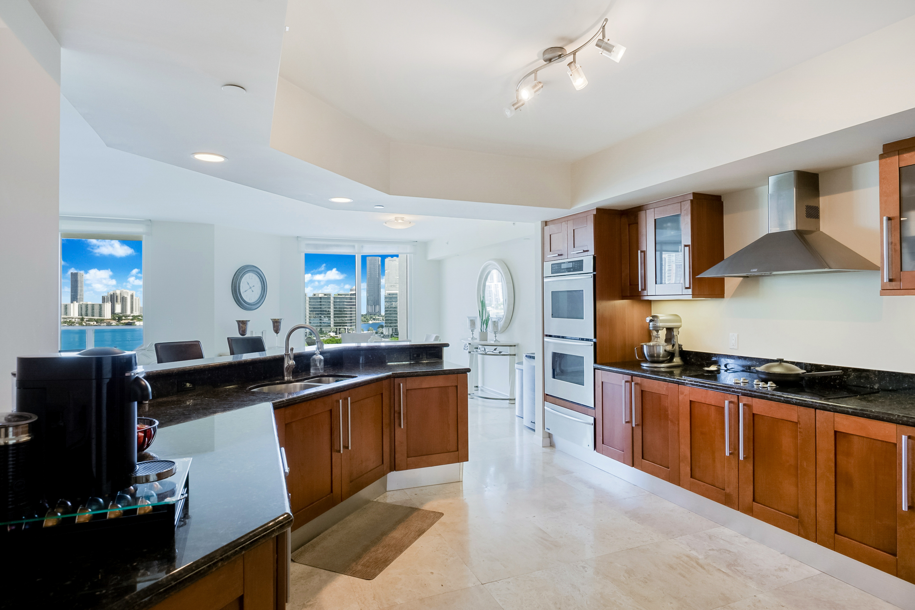  3301 NE 183rd St, Aventura, FL, 33160 - 物件實景