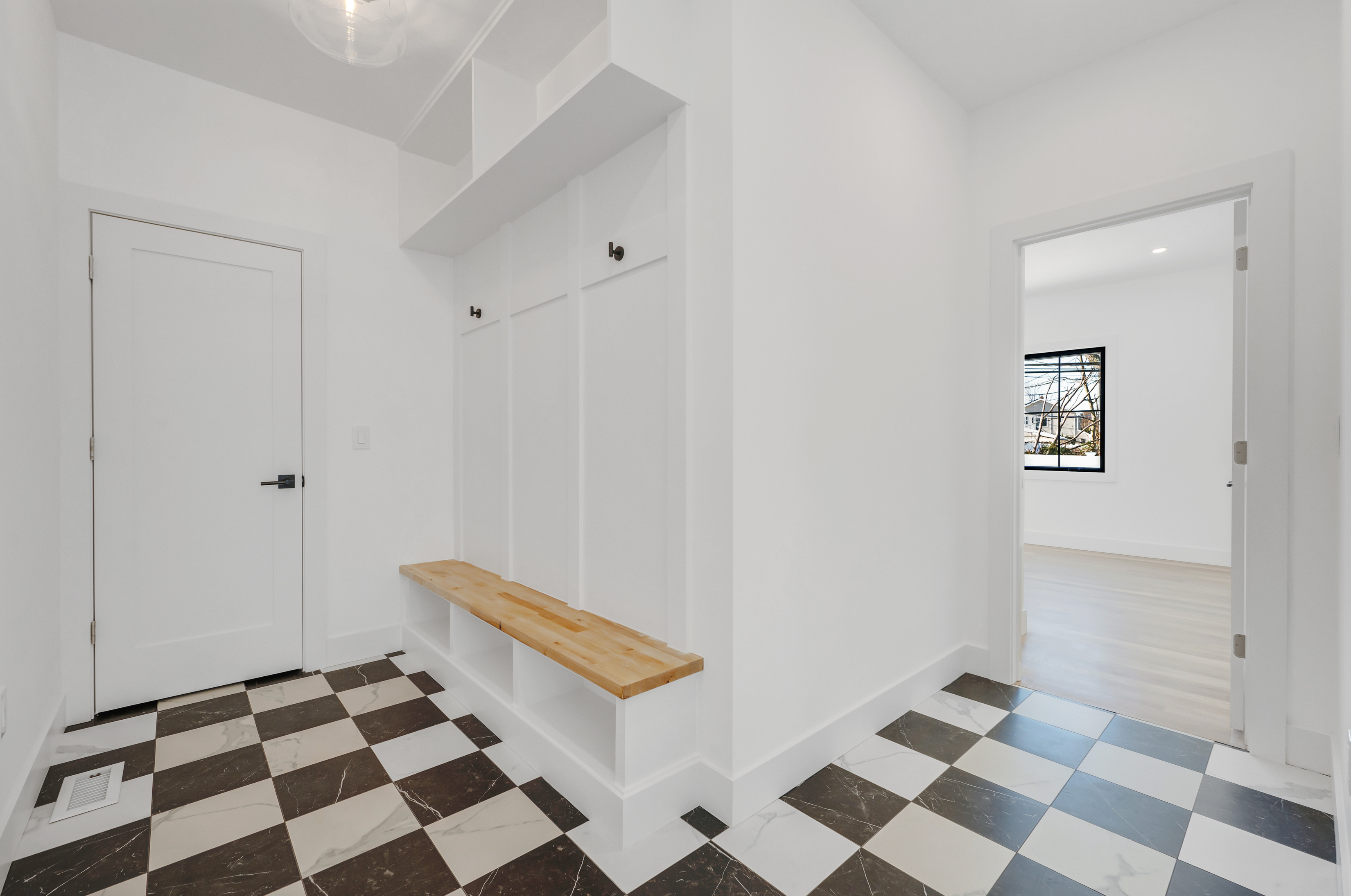  38 Pond Lane, Levittown, NY, 11756 - 物件實景