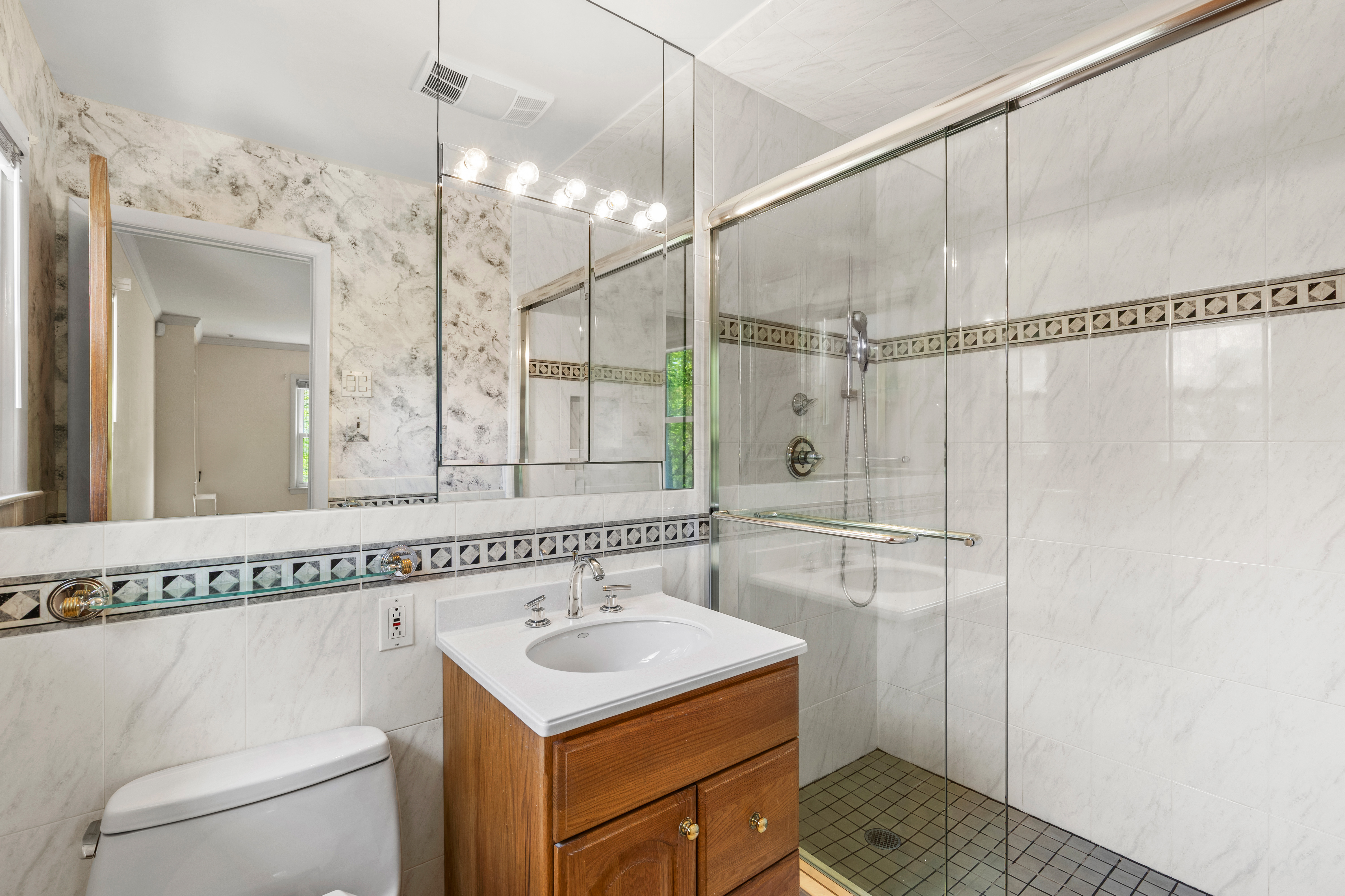  30 Claudet Way - 物件實景