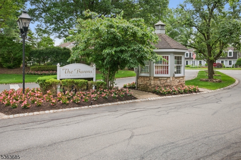 Bernards Twp., New Jersey, 07920, United States, 3 Bedrooms Bedrooms, ,4 BathroomsBathrooms,Residential,For Sale,1875142
