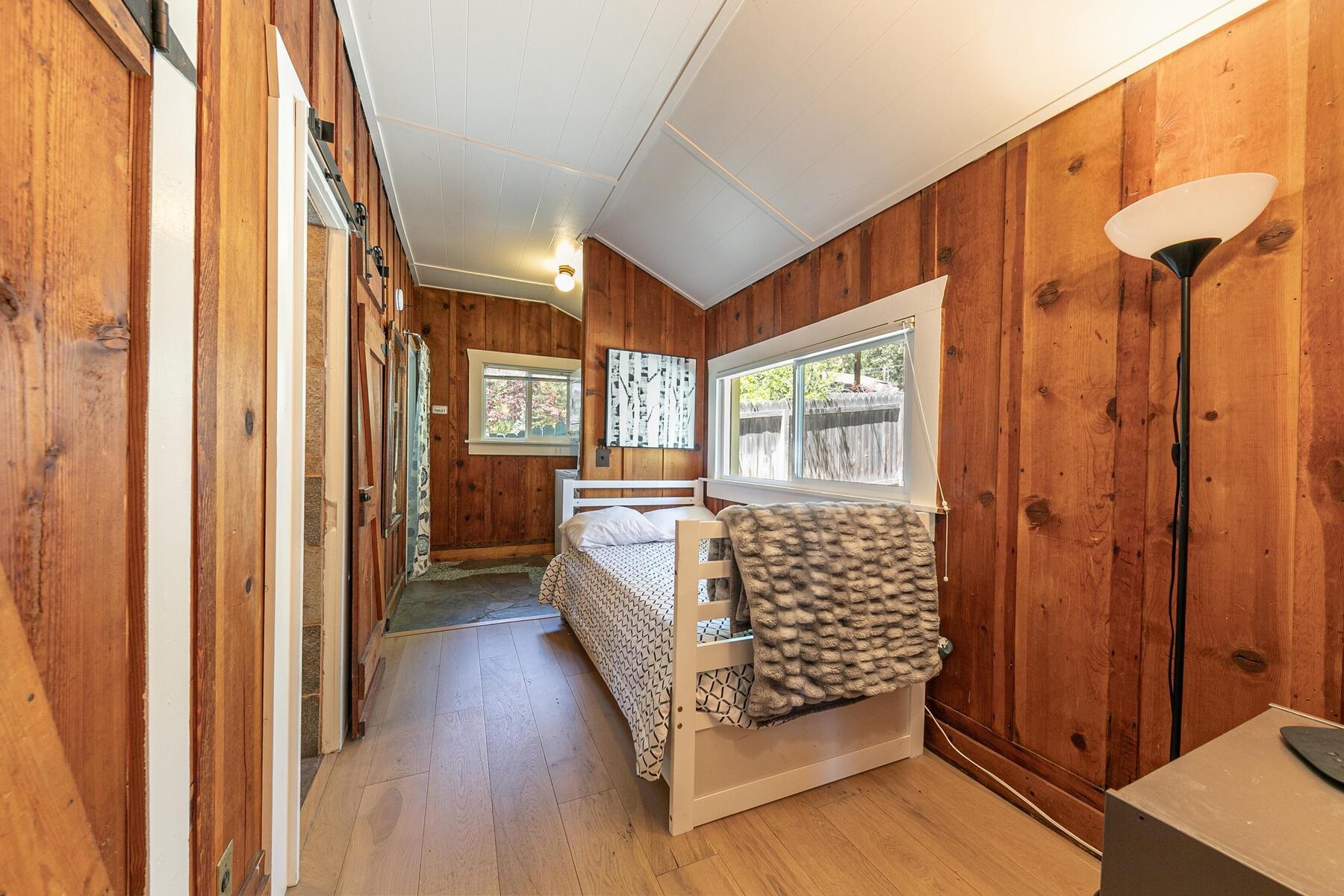 Brockway, California, 96143, United States, 3 Bedrooms Bedrooms, ,1 BathroomBathrooms,Residential,For Sale,1828549