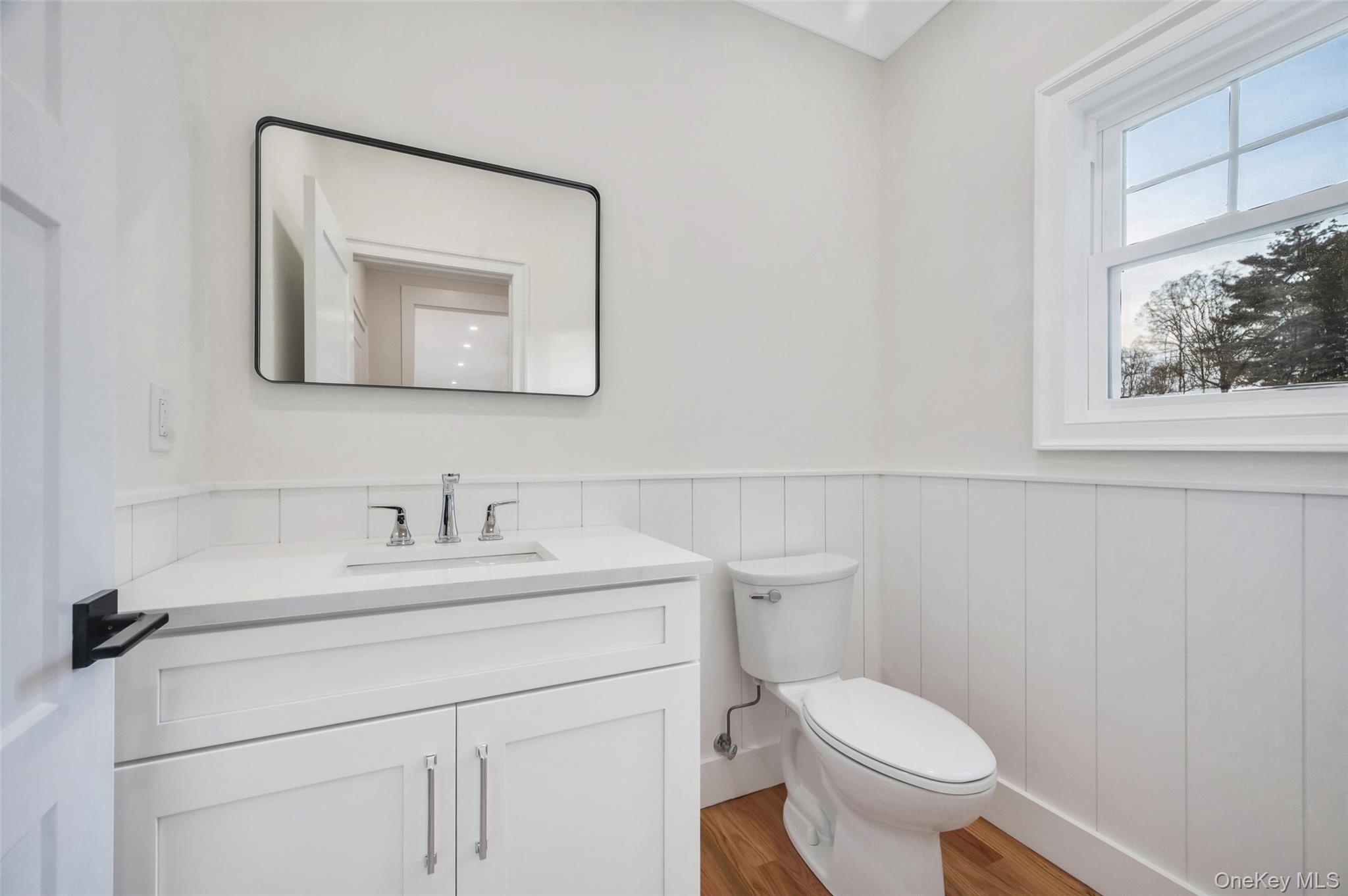 Smithtown, New York, 11787, United States, 4 Bedrooms Bedrooms, ,3 BathroomsBathrooms,Residential,For Sale,1934654