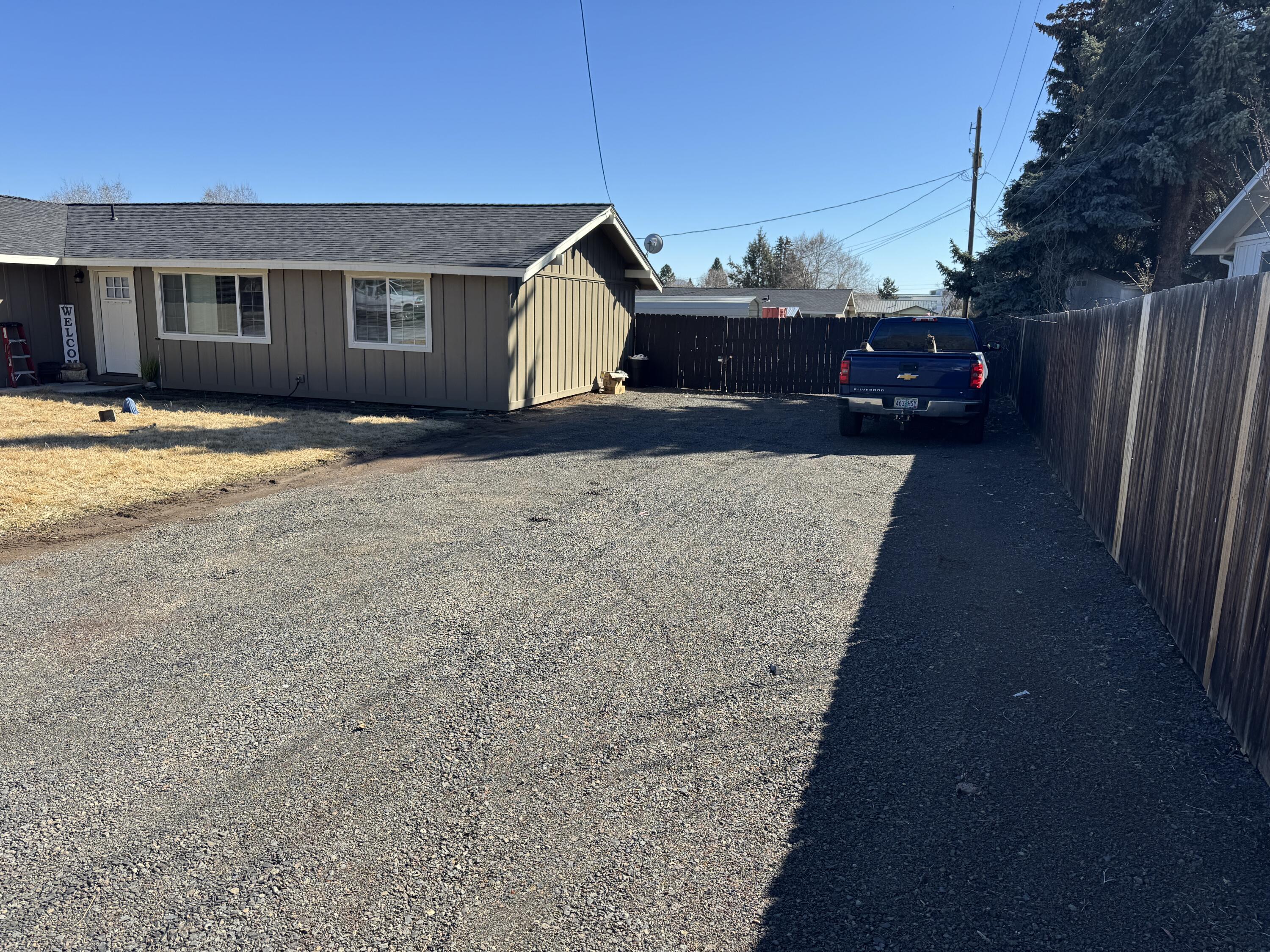 Redmond, Oregon, 97756, United States, ,Residential,For Sale,1937822
