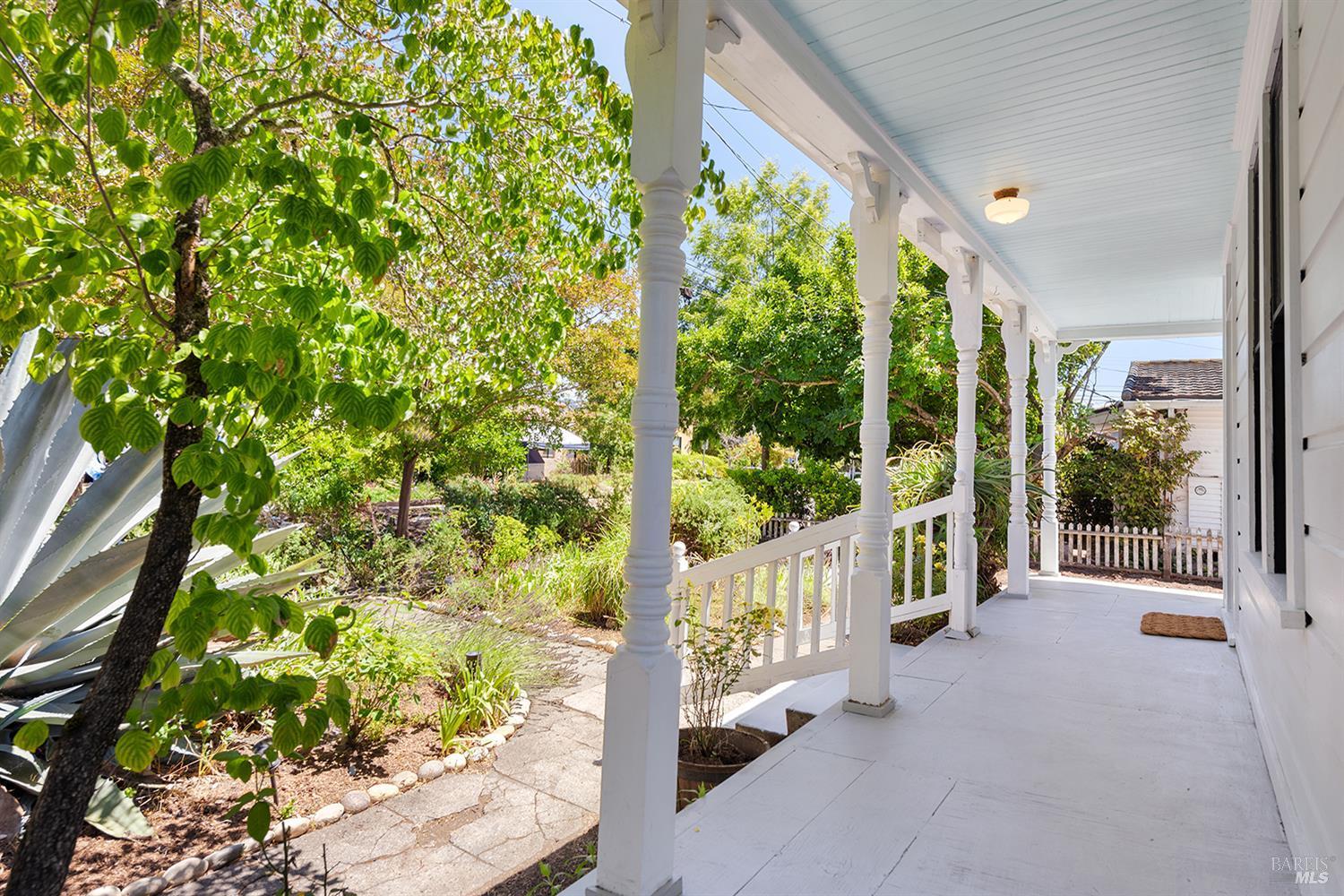 Santa Rosa, California, 95404, United States, 3 Bedrooms Bedrooms, ,3 BathroomsBathrooms,Residential,For Sale,1928881