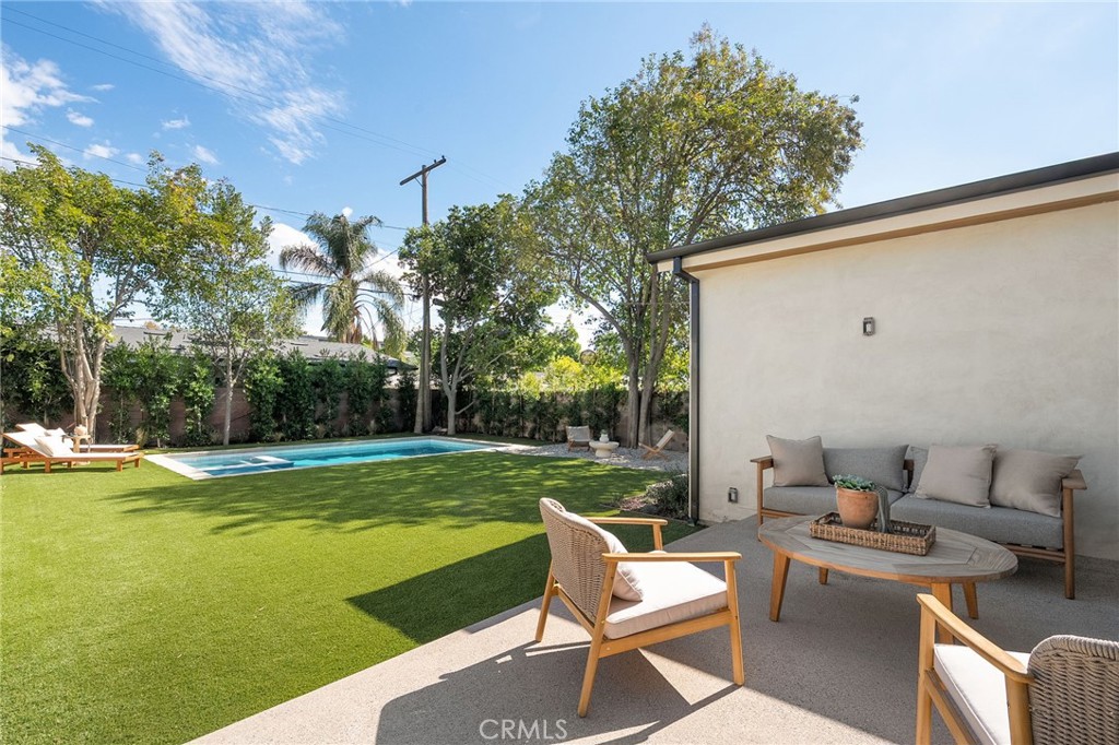 Valley Village, California, 91607, United States, 3 Bedrooms Bedrooms, ,3 BathroomsBathrooms,Residential,For Sale,2002294