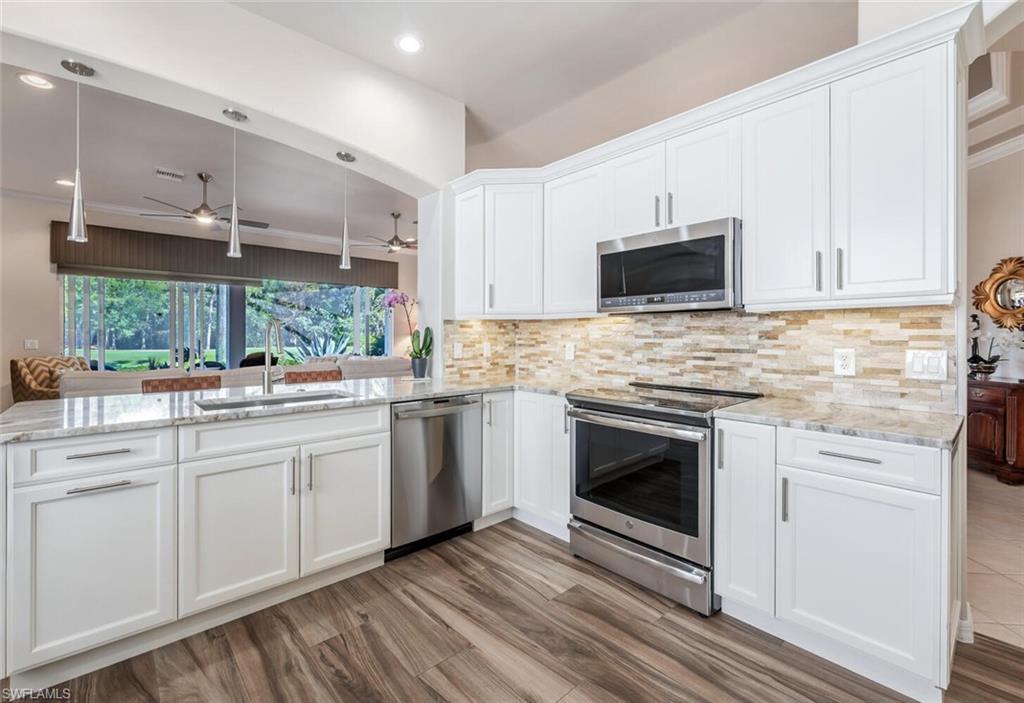 Naples, Florida, 34104, United States, 2 Bedrooms Bedrooms, ,2 BathroomsBathrooms,Residential,For Sale,1743040