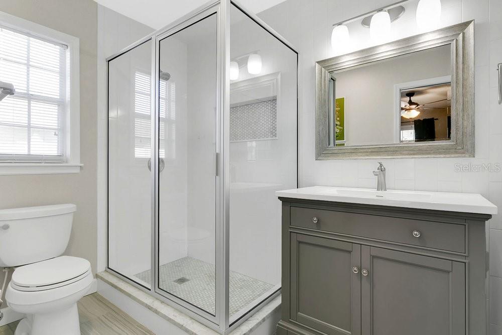 Orlando, Florida, 32804, United States, 4 Bedrooms Bedrooms, ,3 BathroomsBathrooms,Residential,For Sale,1991414