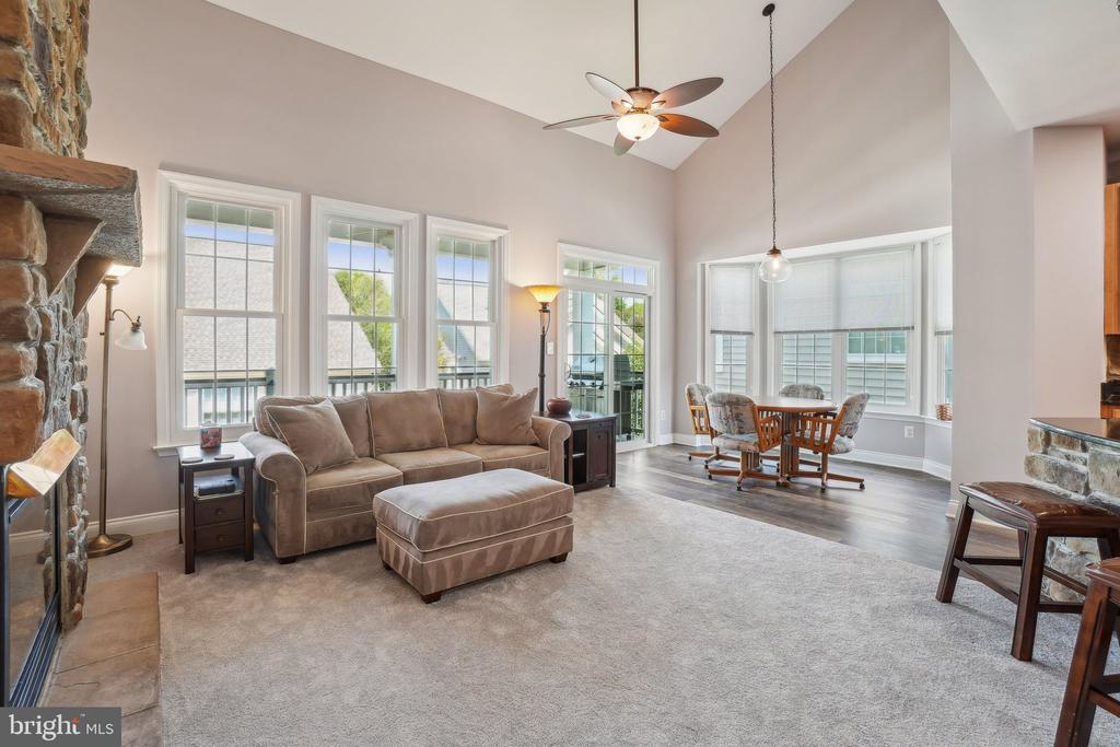 Gainesville, Virginia, 20155, United States, 3 Bedrooms Bedrooms, ,4 BathroomsBathrooms,Residential,For Sale,1896801