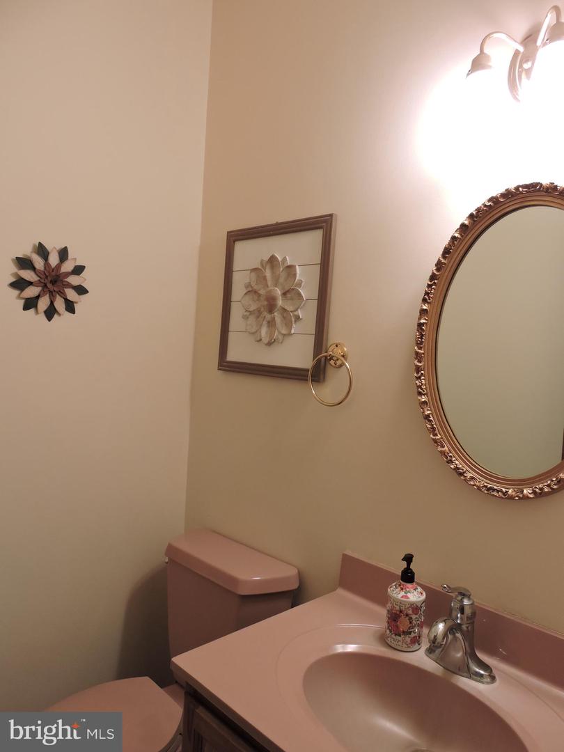 10 TIDEWATER DR, SEAFORD, Delaware, 19973, United States, 5 Bedrooms Bedrooms, ,6 BathroomsBathrooms,Residential,For Sale,10 TIDEWATER DR,1622331