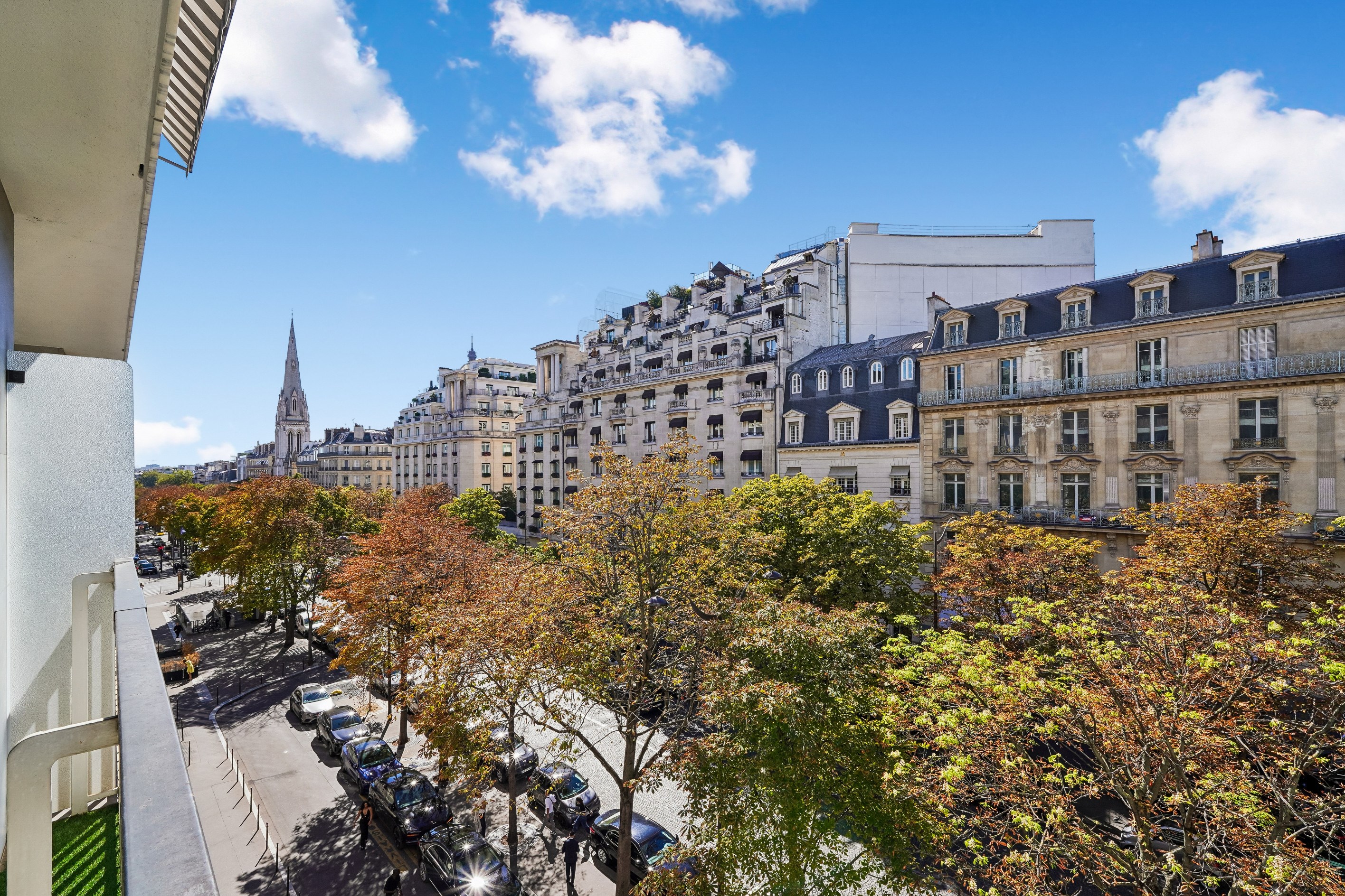 Avenue George V: 2 bedroom apartment to renovate - 物件實景