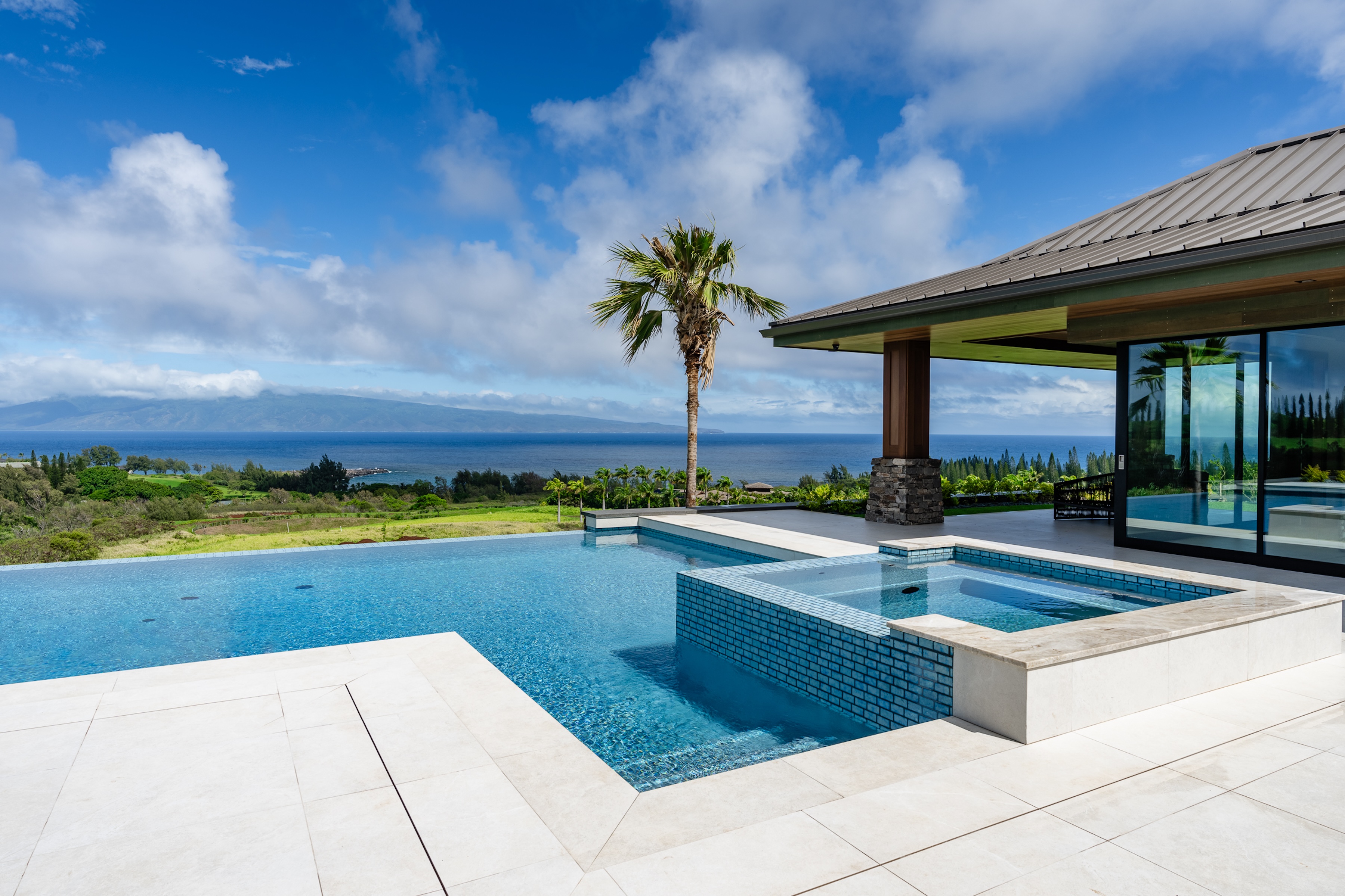  Move-In Ready Luxury: A Masterpiece in Kapalua