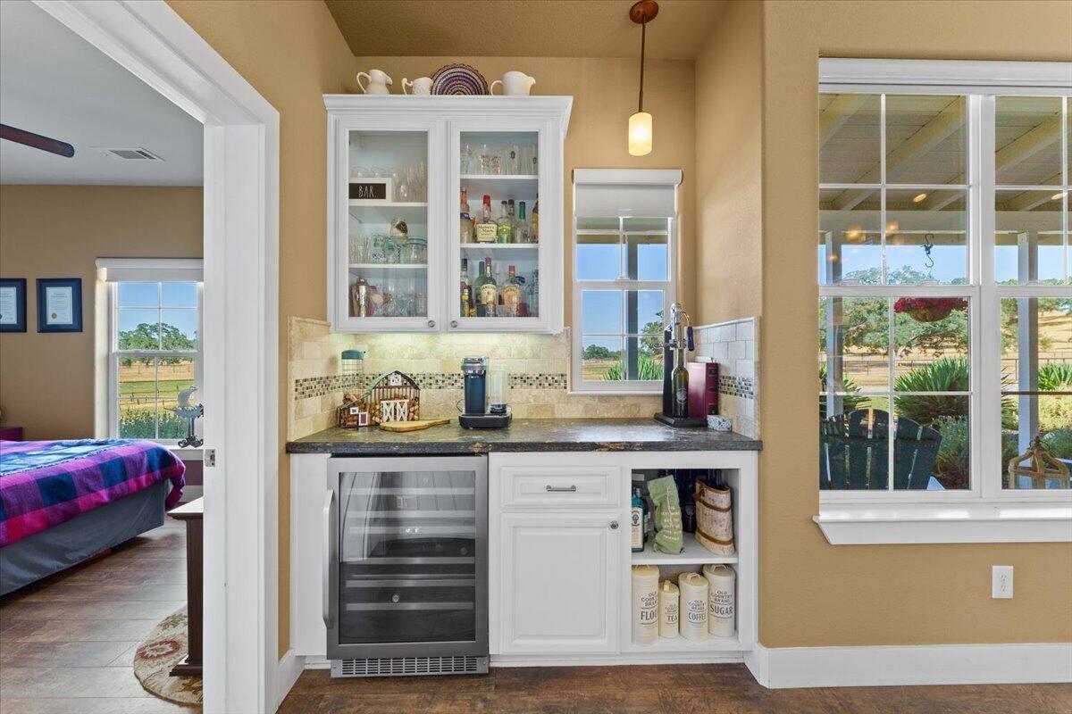 Red Bluff, California, 96080, United States, 3 Bedrooms Bedrooms, ,2 BathroomsBathrooms,Residential,For Sale,1949814