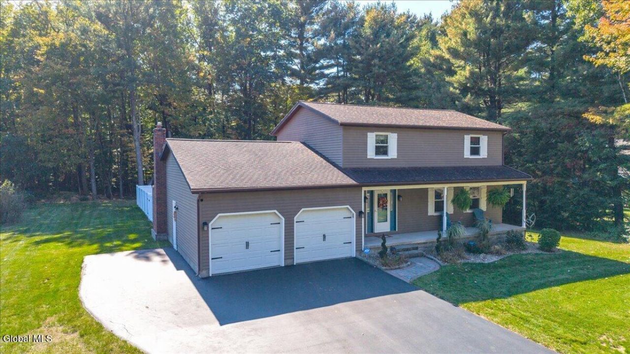 Independence Dr, Ballston Spa, NY 12020