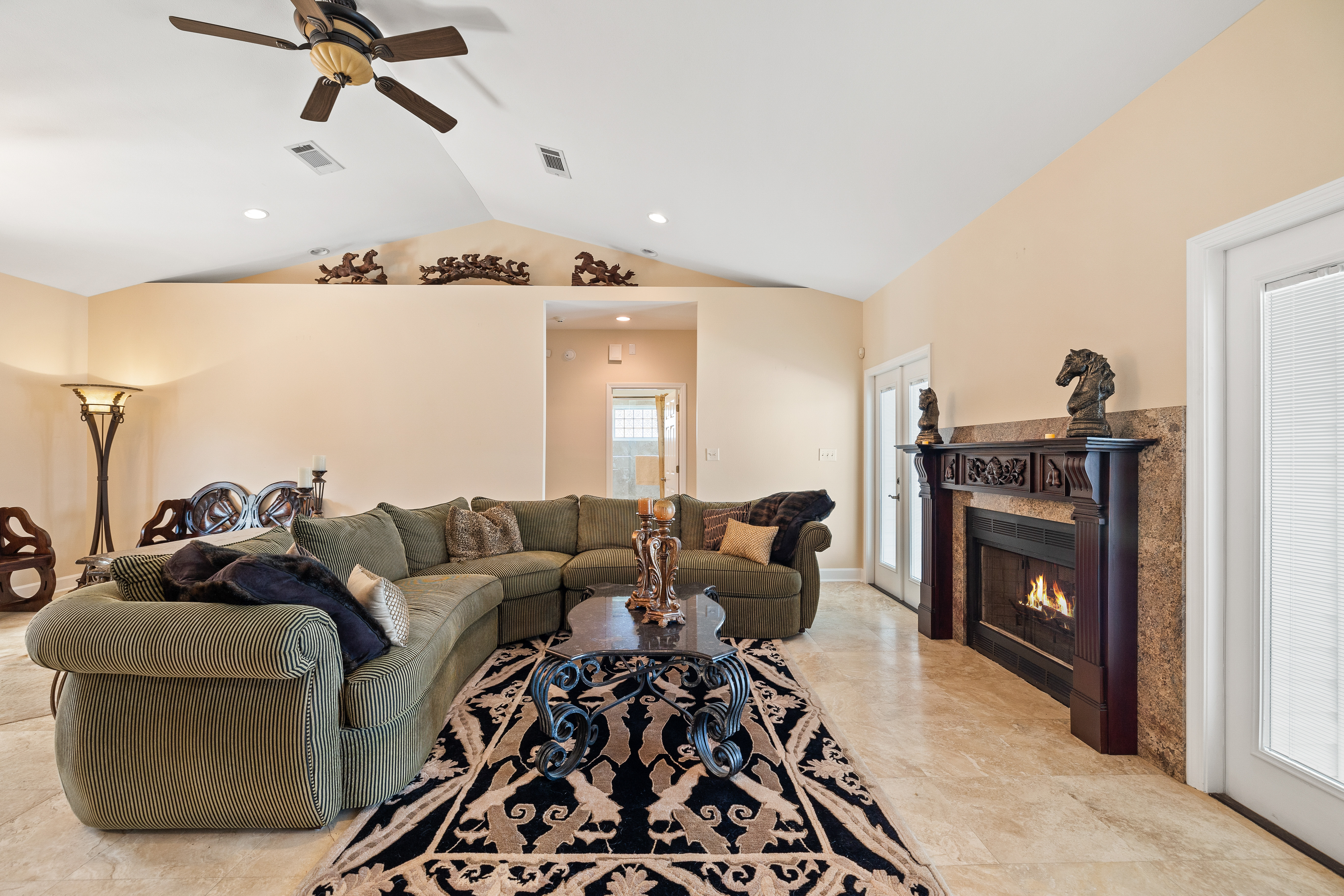  Horse Ranch With Immaculate Home And State-Of-The-Art Equestrian Facilities - 物件實景