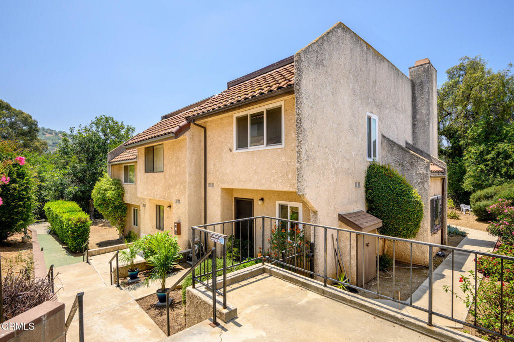 Los Angeles, California, 90042, United States, 2 Bedrooms Bedrooms, ,2 BathroomsBathrooms,Residential,For Sale,1856042